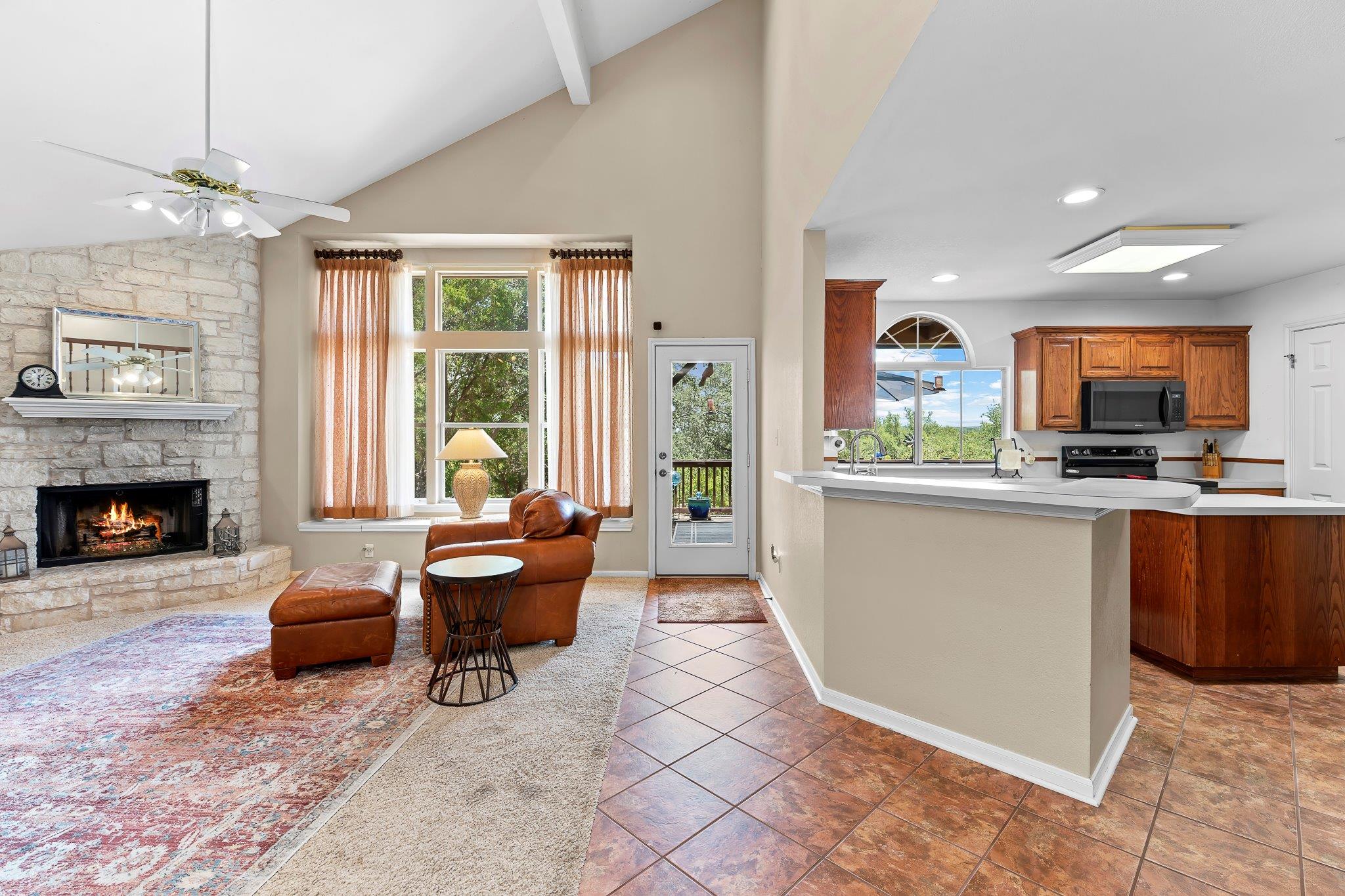 17004 Sleepy Hollow Dr, Lago Vista, TX 78645