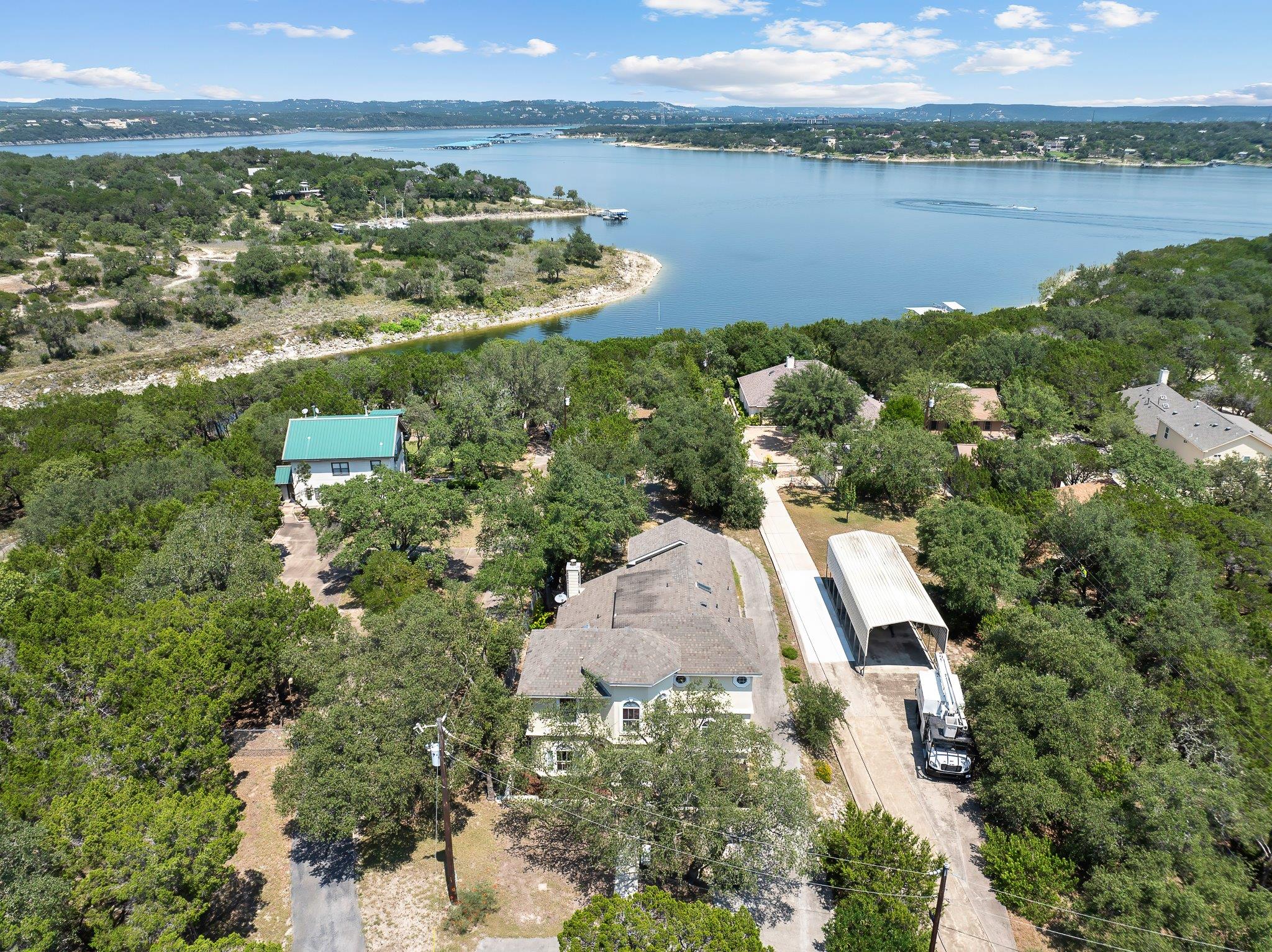 17004 Sleepy Hollow Dr, Lago Vista, TX 78645