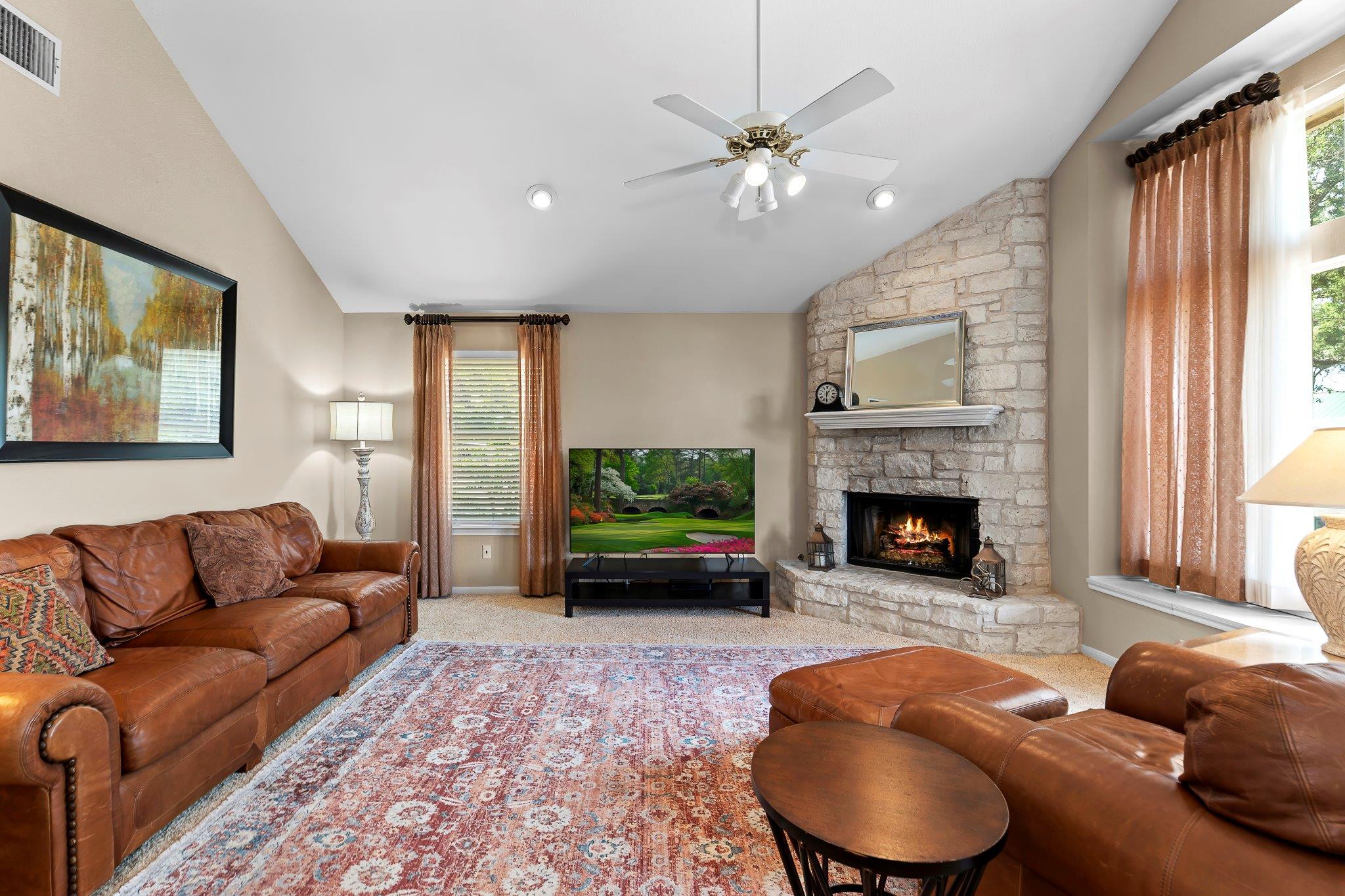 17004 Sleepy Hollow Dr, Lago Vista, TX 78645