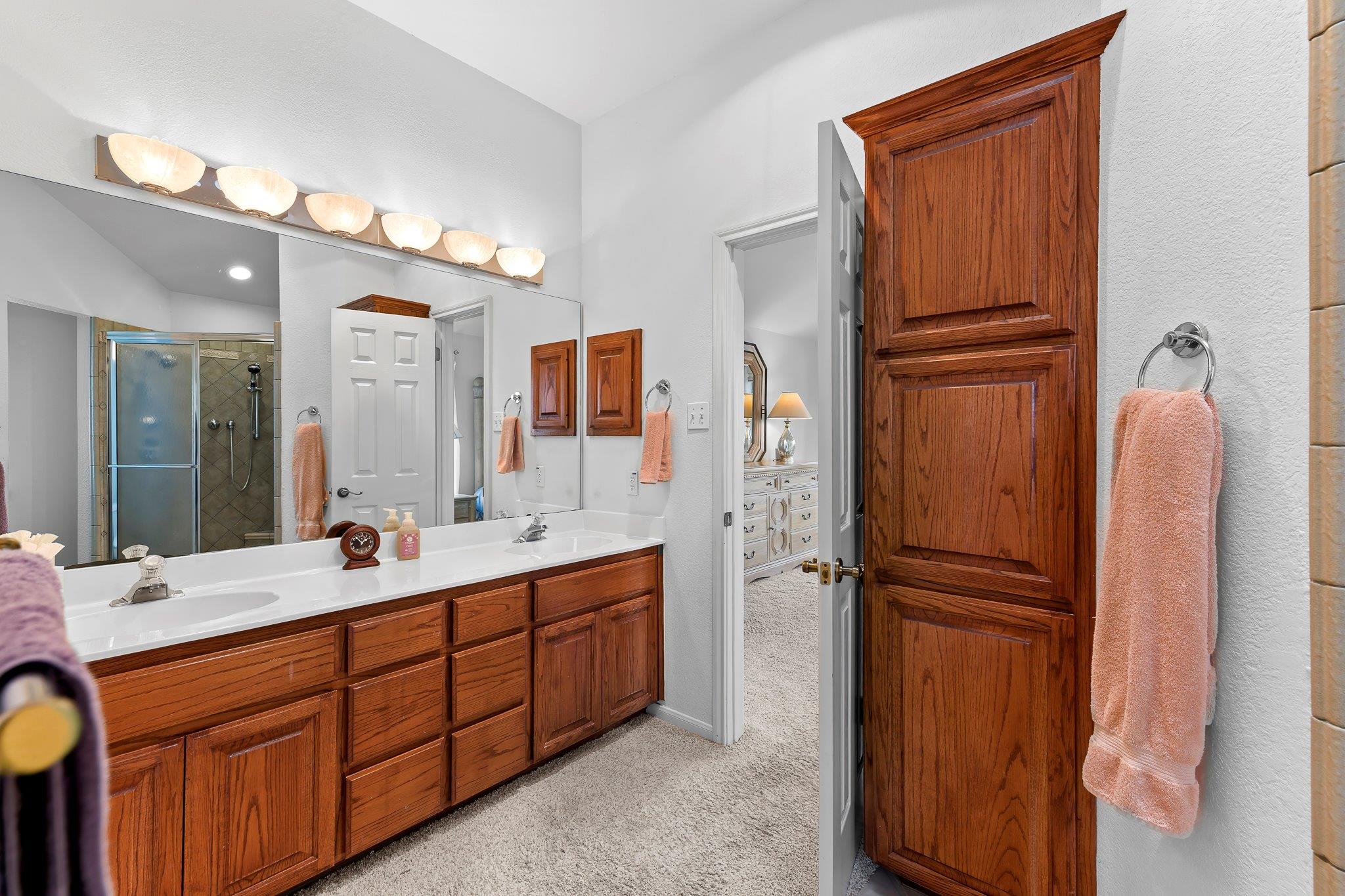 17004 Sleepy Hollow Dr, Lago Vista, TX 78645