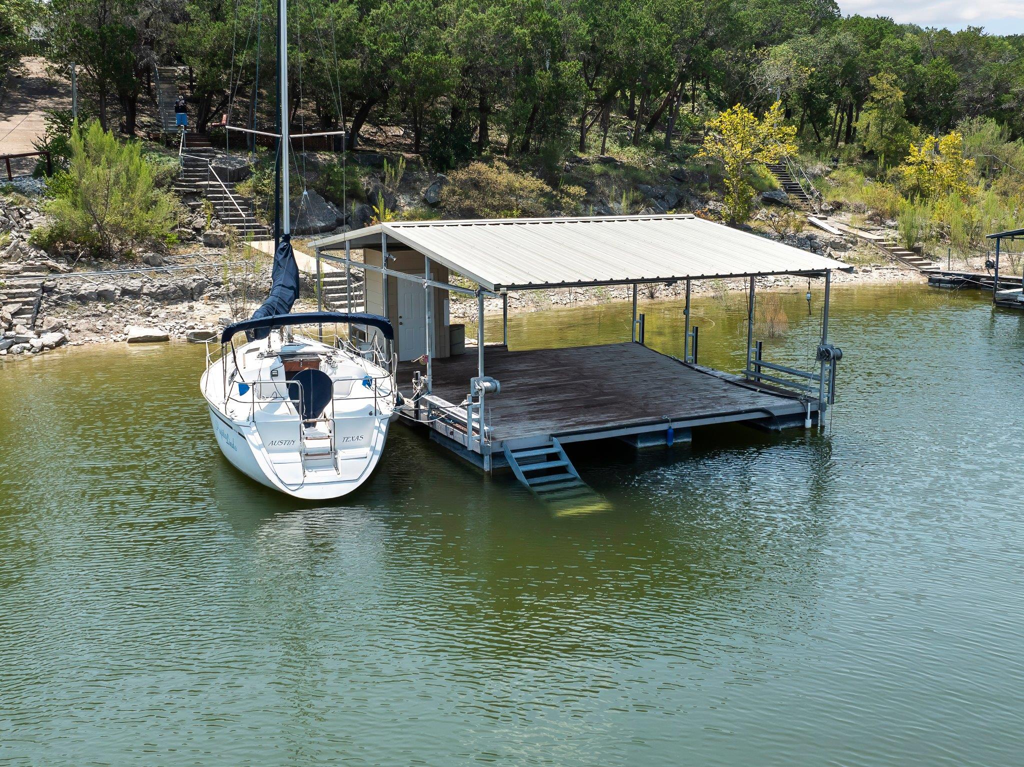 17004 Sleepy Hollow Dr, Lago Vista, TX 78645