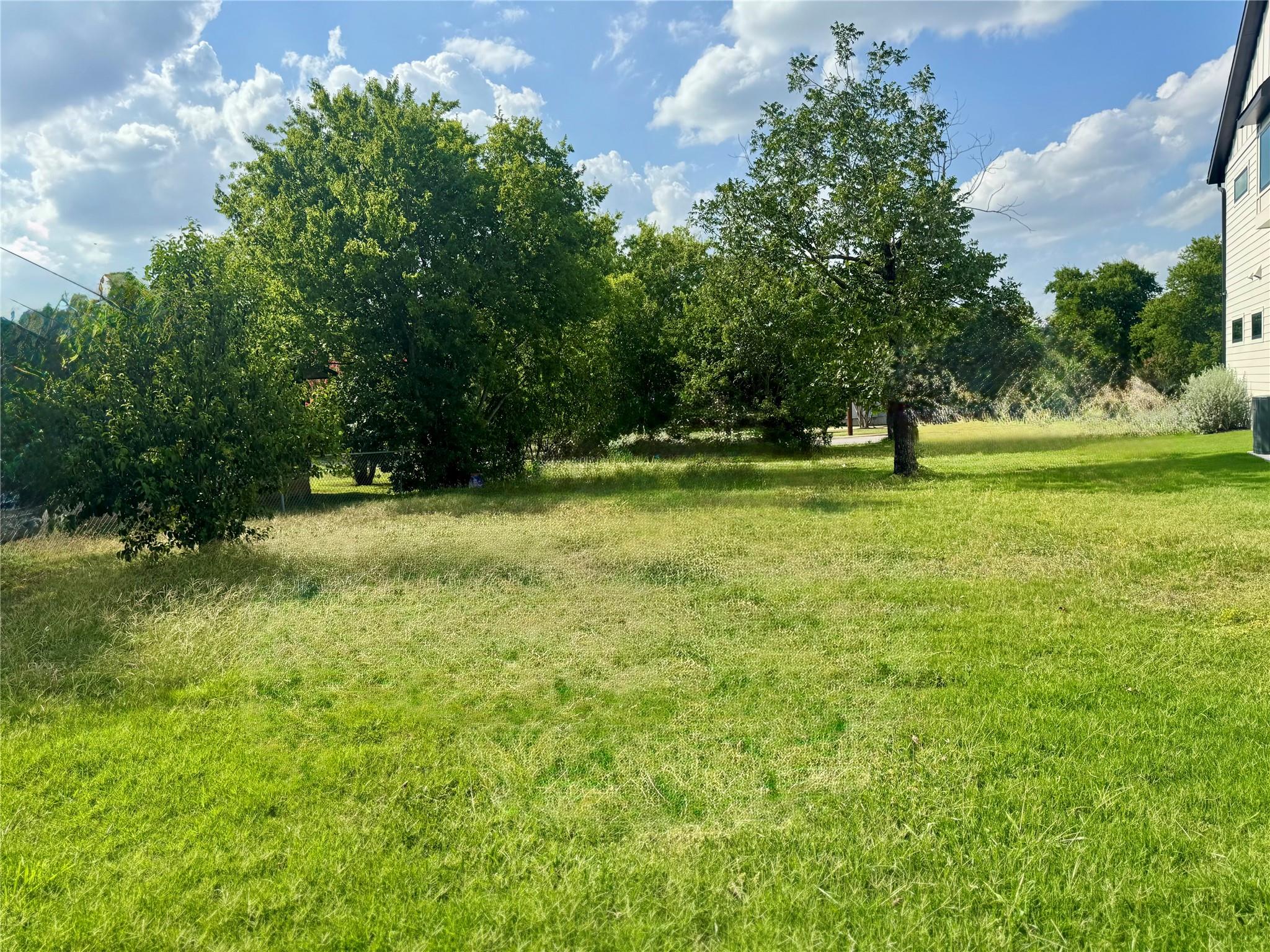 711 W 10th St, Georgetown, TX 78626