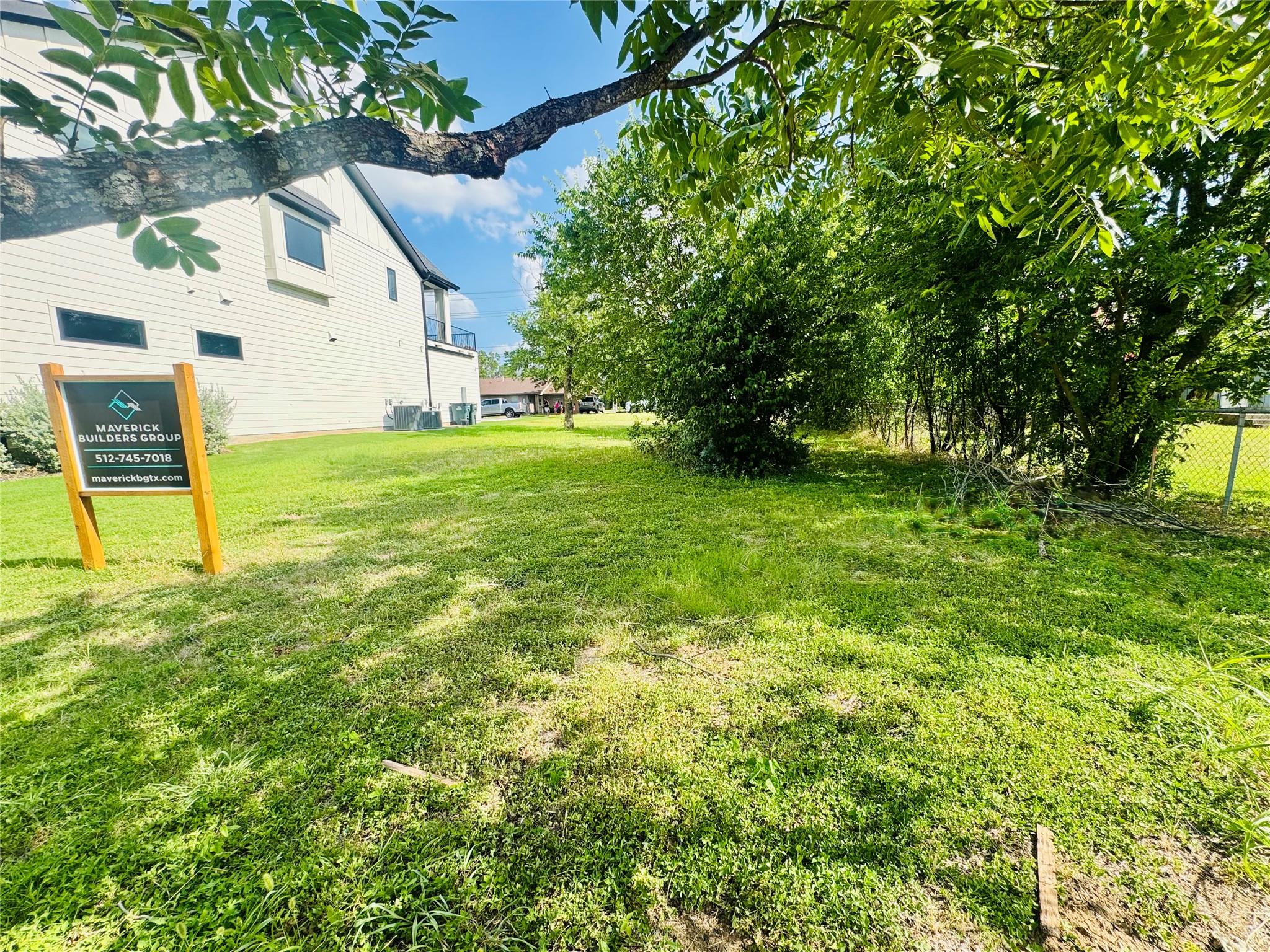 711 W 10th St, Georgetown, TX 78626