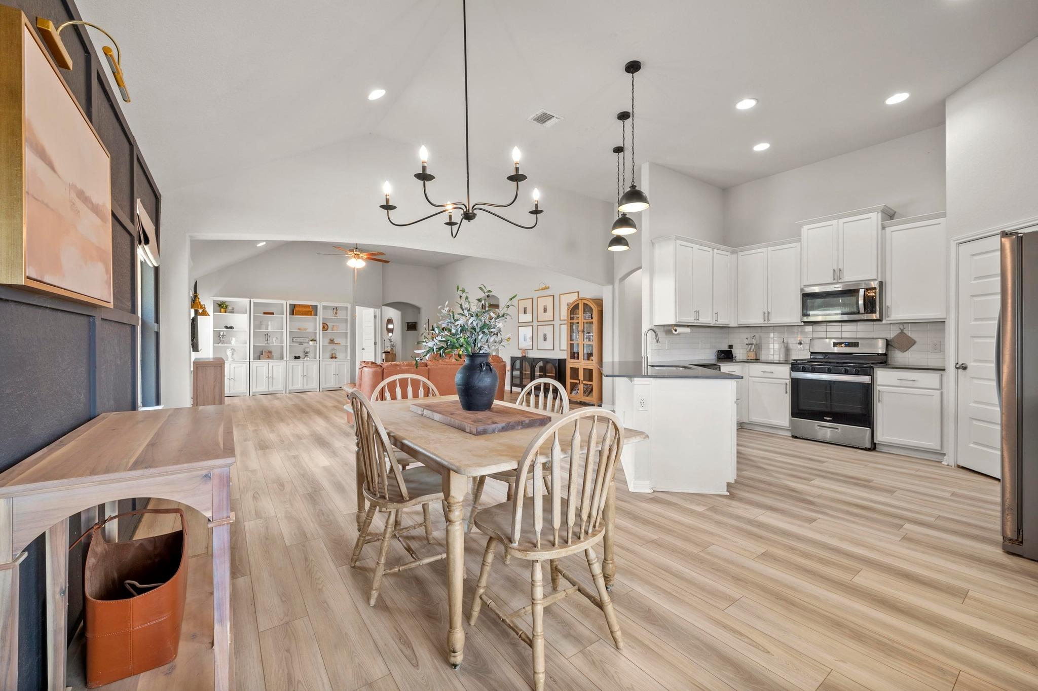 352 Backstays Loop, Kyle, TX 78640