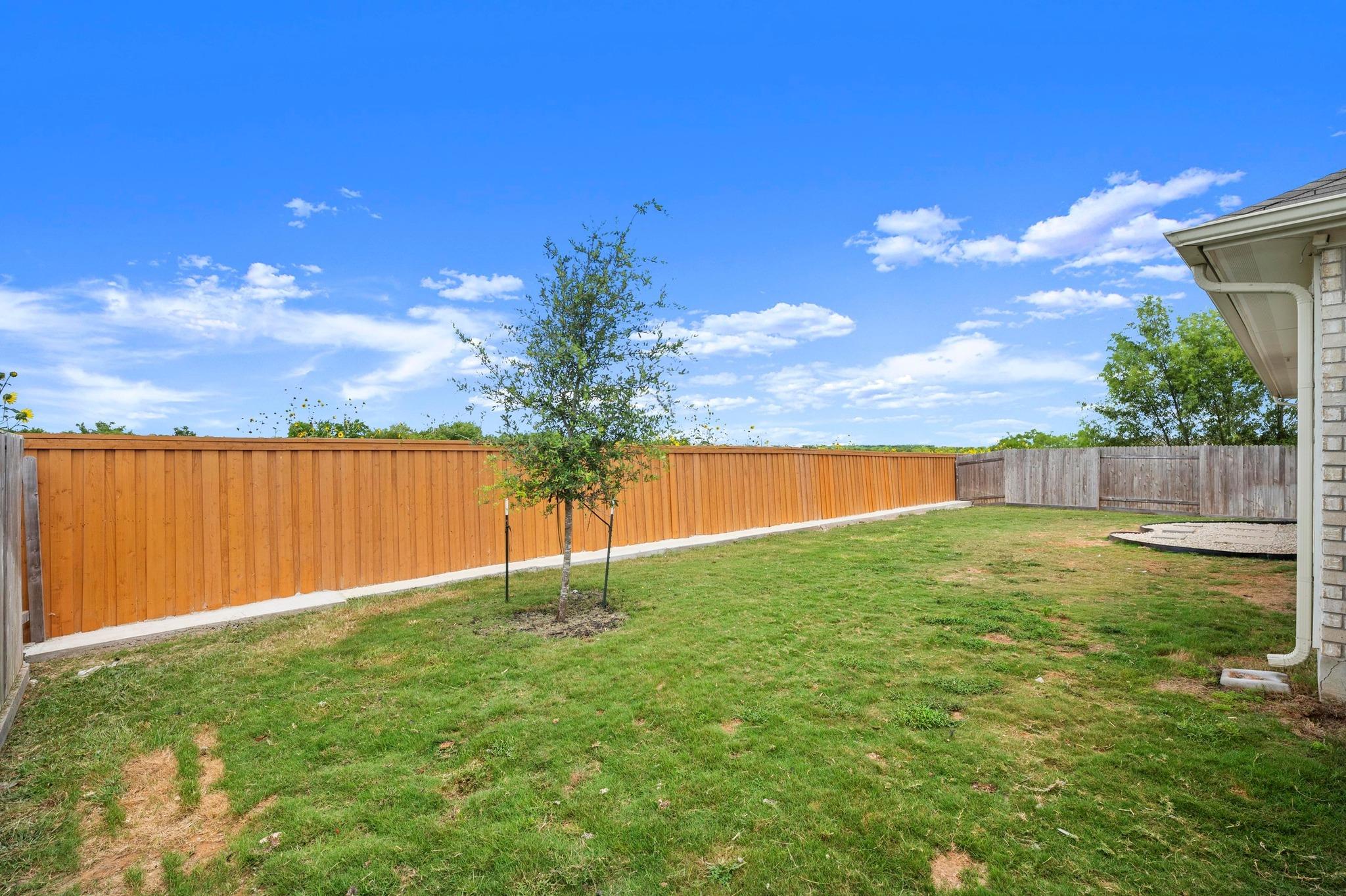 352 Backstays Loop, Kyle, TX 78640