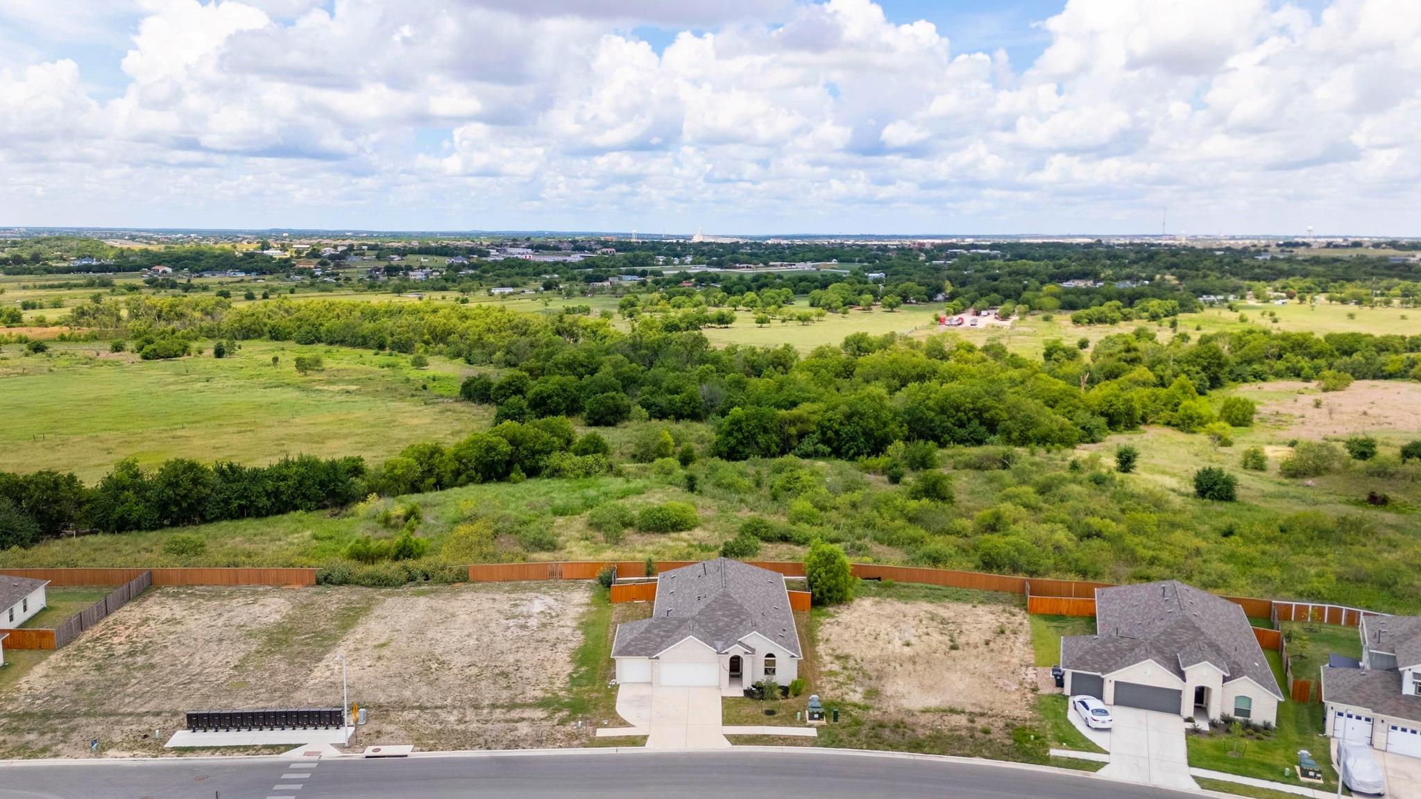 352 Backstays Loop, Kyle, TX 78640