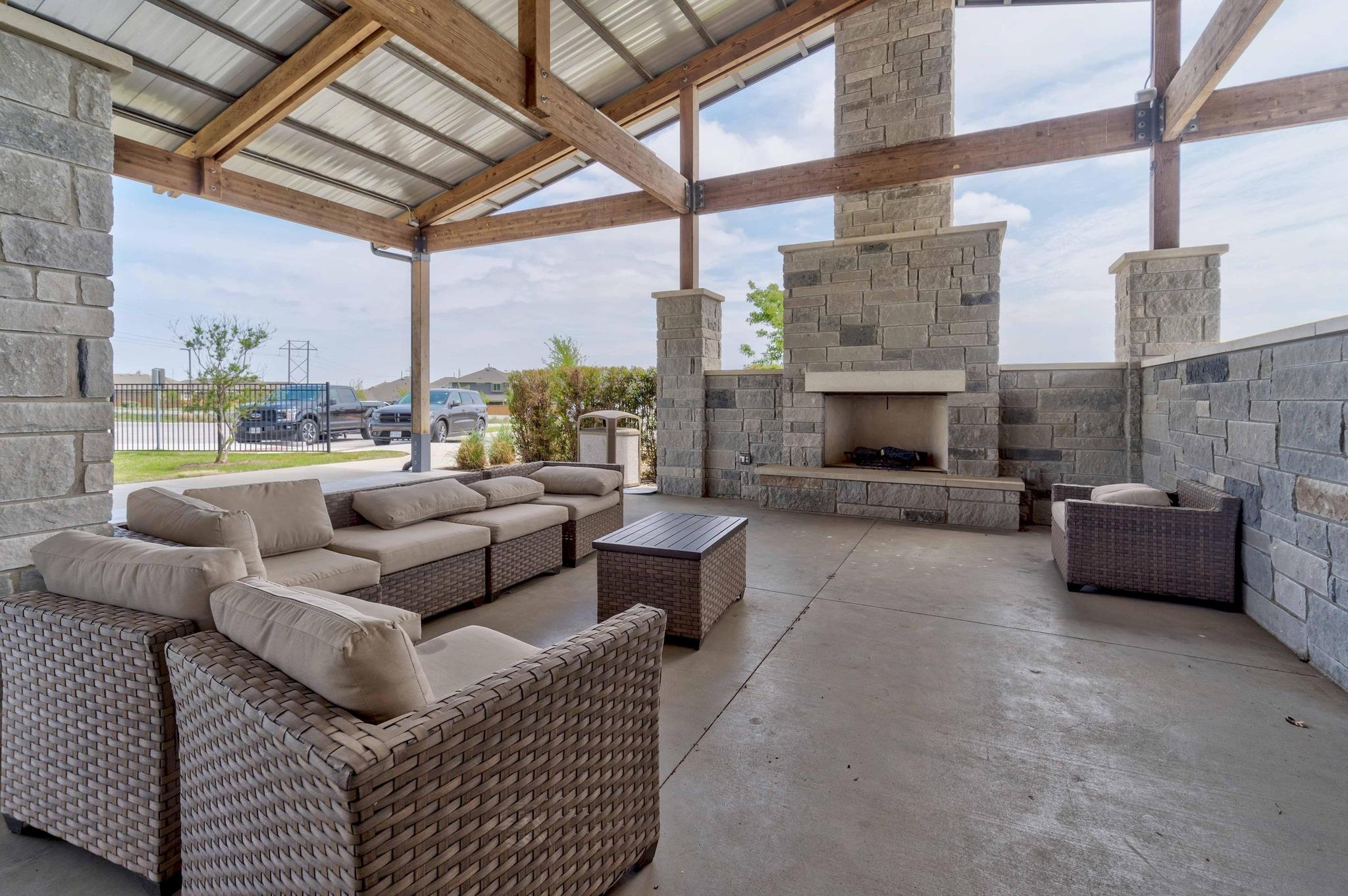 352 Backstays Loop, Kyle, TX 78640