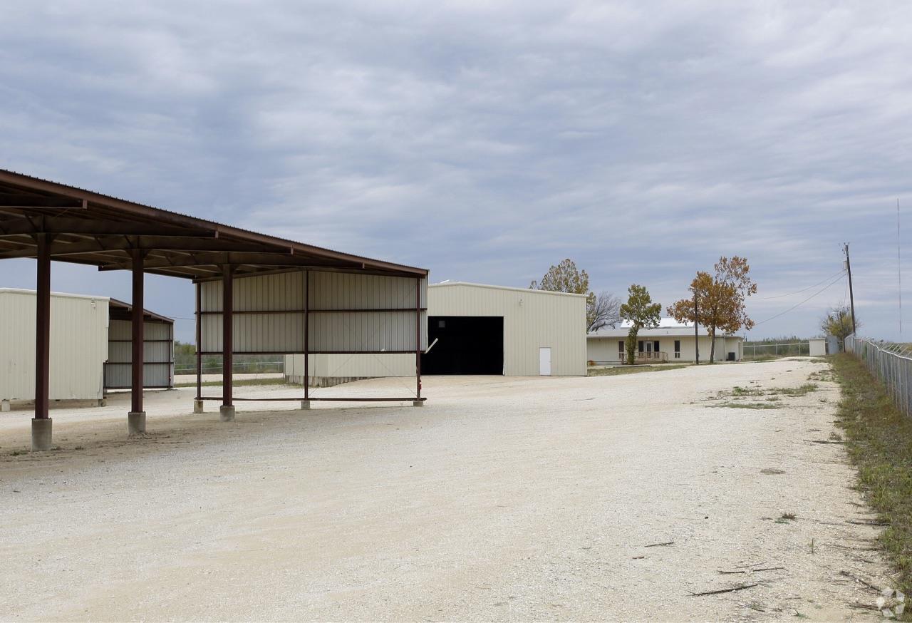 2270 S Loop 4, Buda, TX 78610