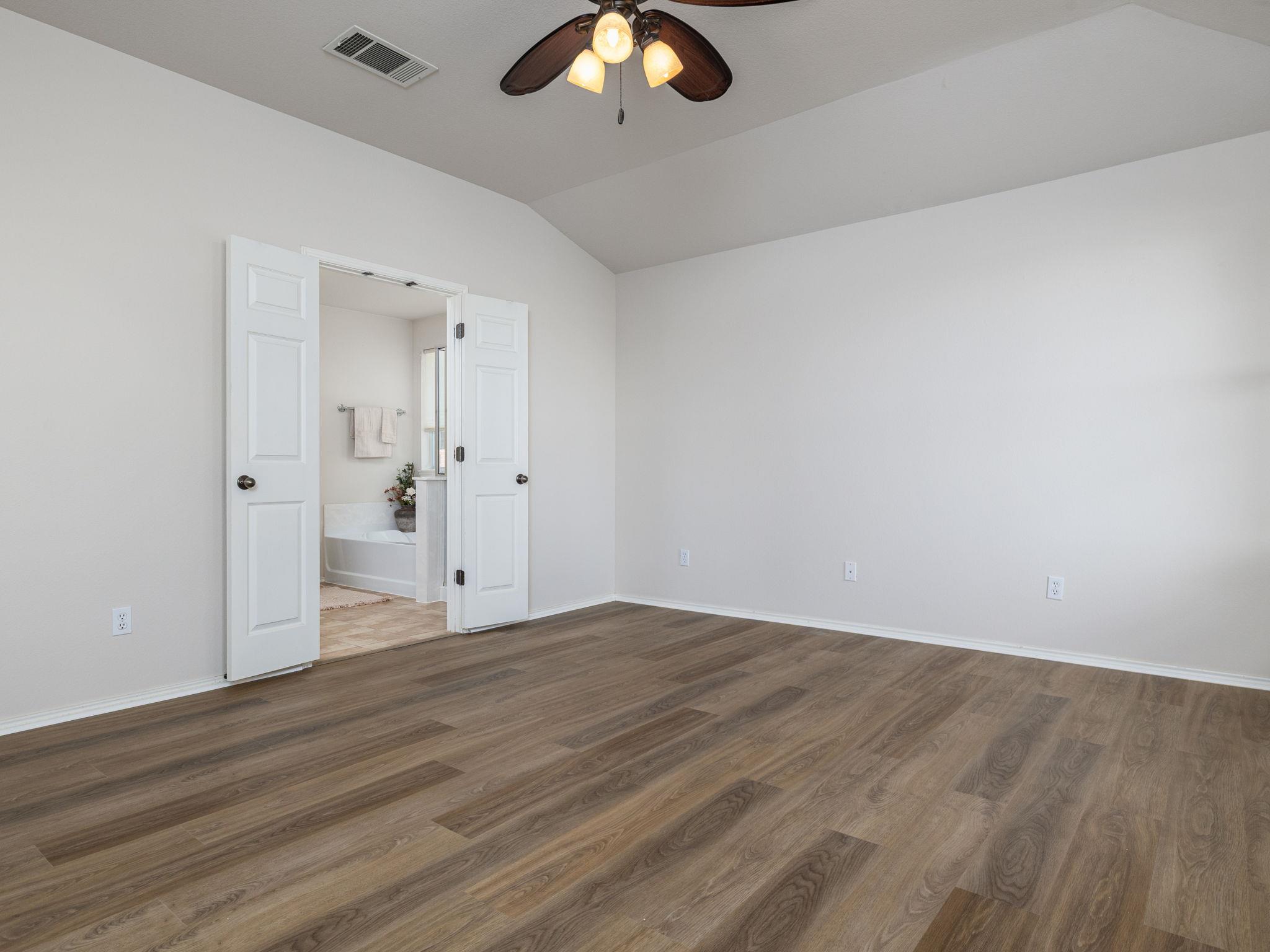 7817 Little Deer Trl, Georgetown, TX 78628