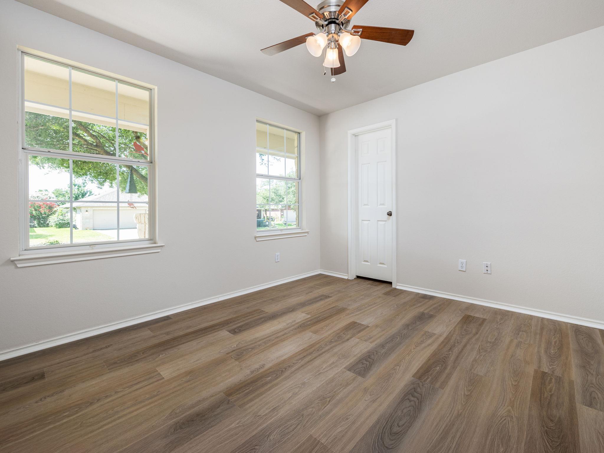 7817 Little Deer Trl, Georgetown, TX 78628