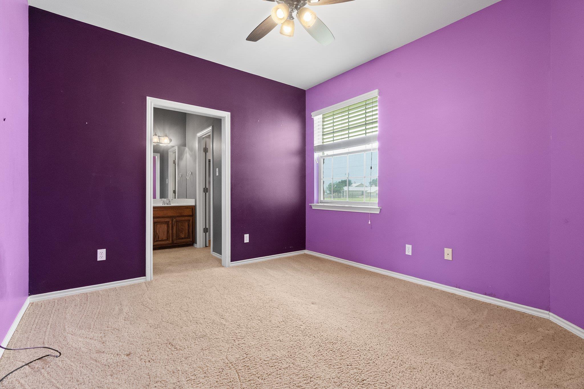 400 Hyview Ln, Hutto, TX 78634