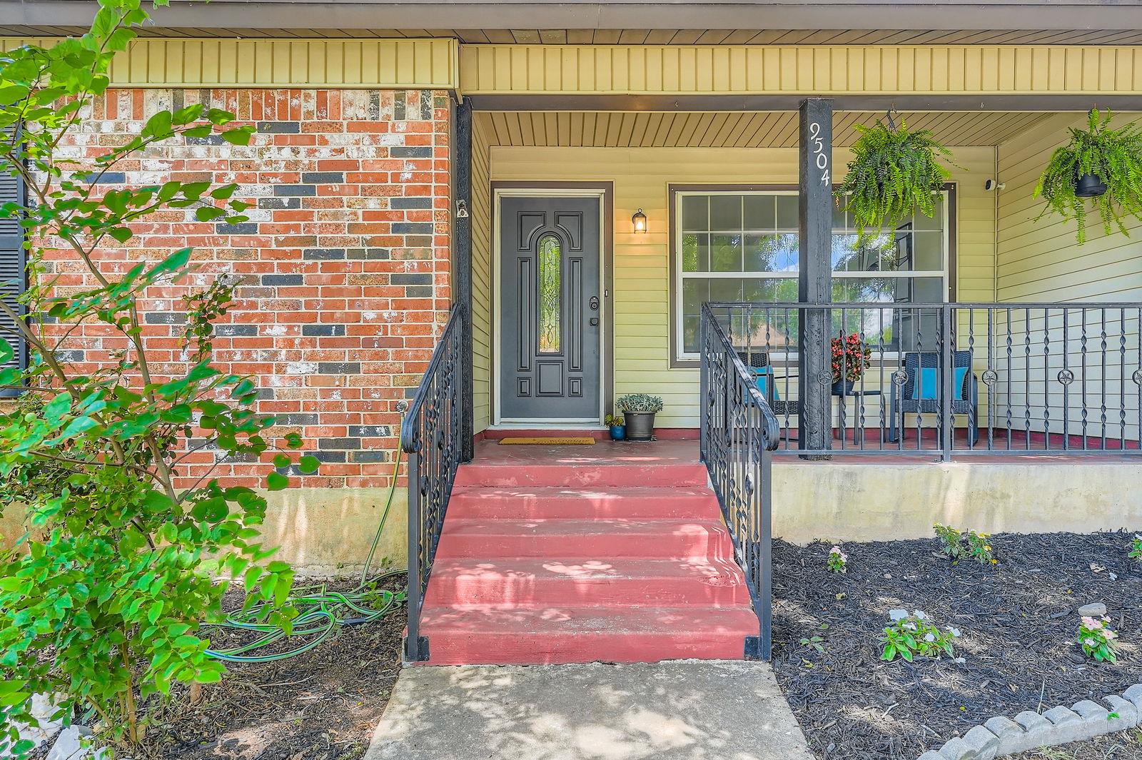 9504 Hansford Dr, Austin, TX 78753