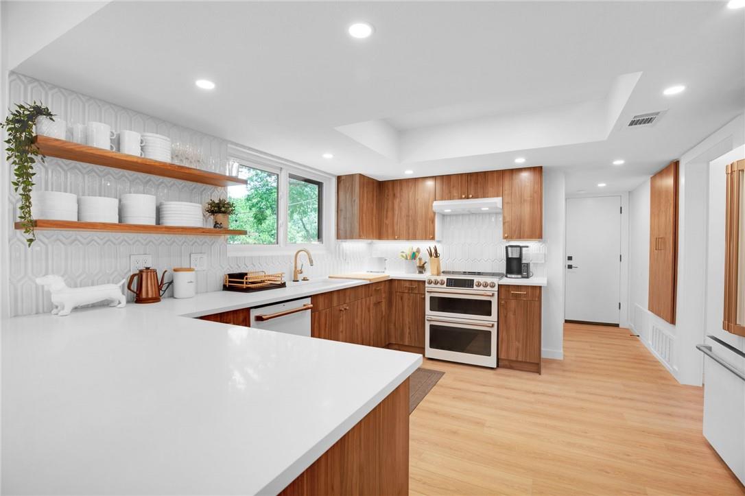 7106 S Ute Trl, Austin, TX 78729