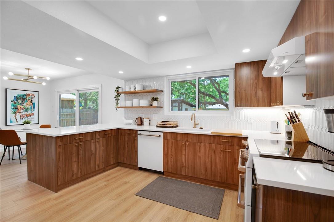 7106 S Ute Trl, Austin, TX 78729