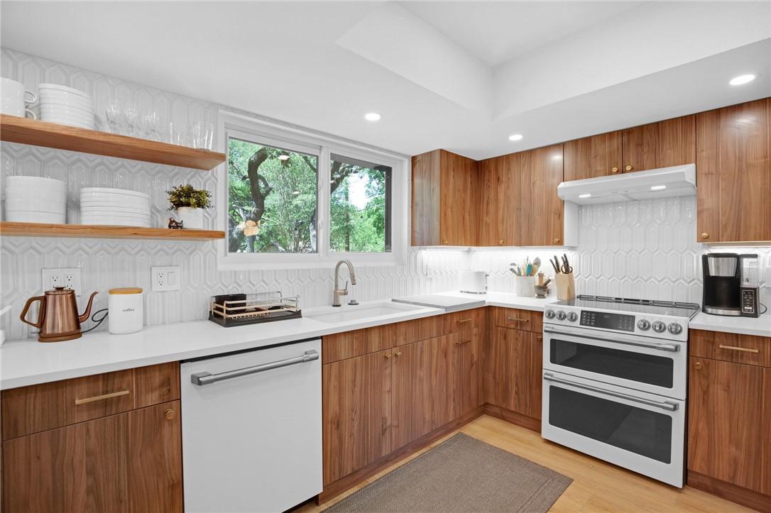 7106 S Ute Trl, Austin, TX 78729