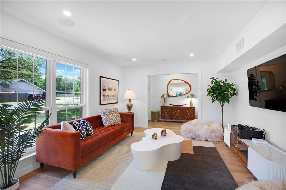 7106 S Ute Trl, Austin, TX 78729