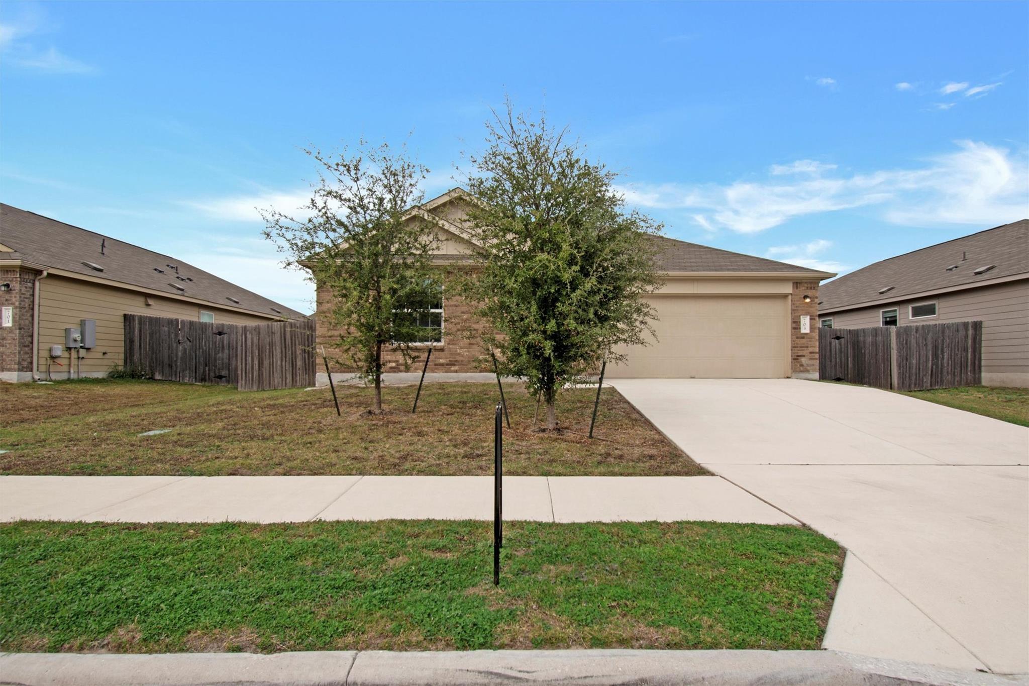 703 Bluejack Way, Hutto, TX 78634