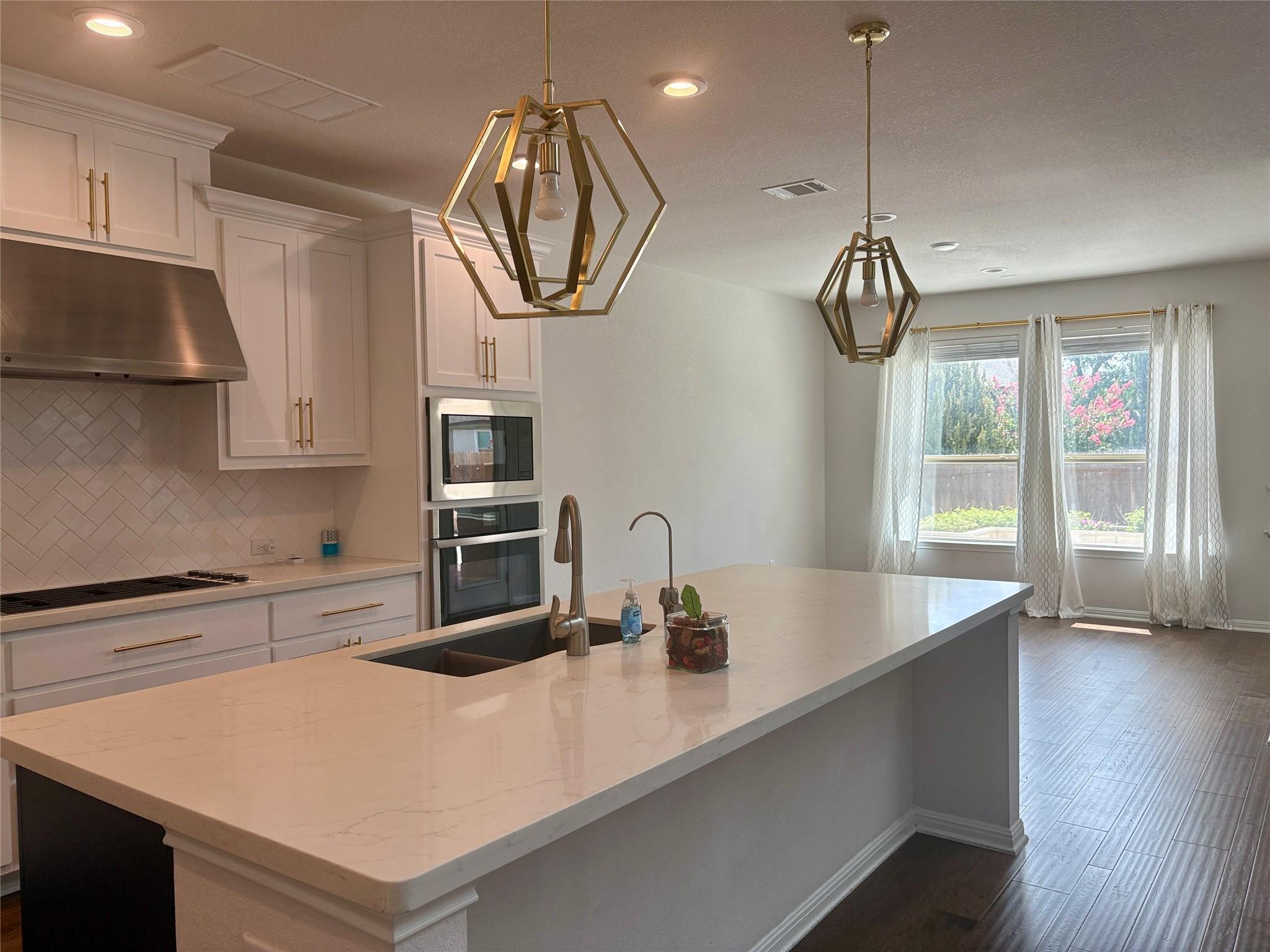 2904 Fallcrest Bnd, Leander, TX 78641