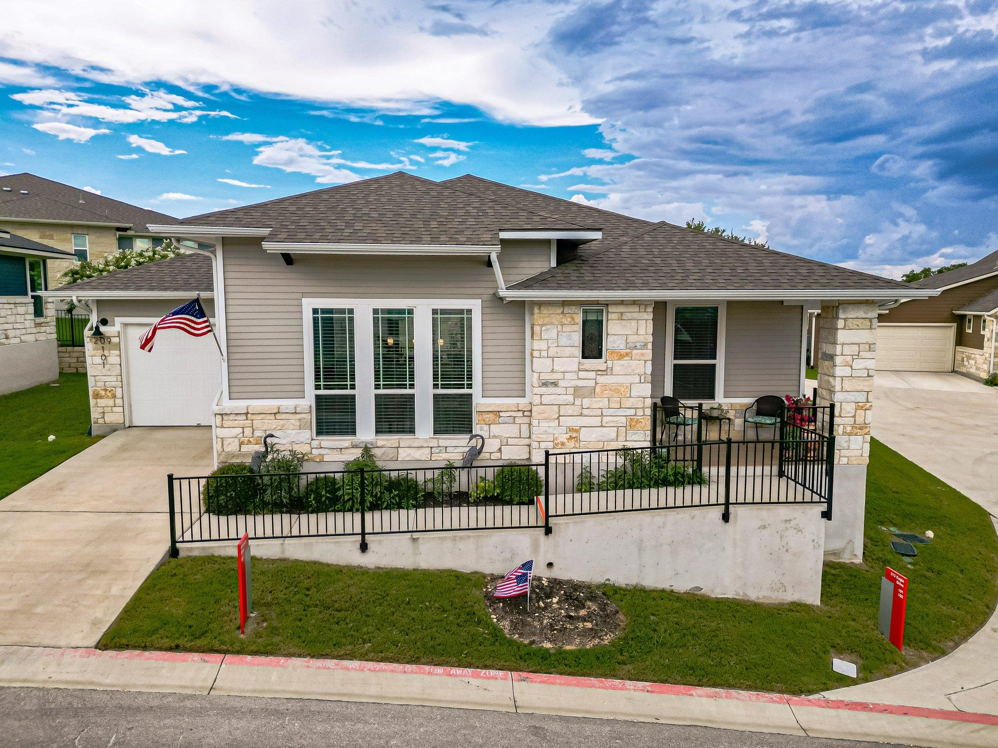209 Eagle Dr # 101, San Marcos, TX 78666
