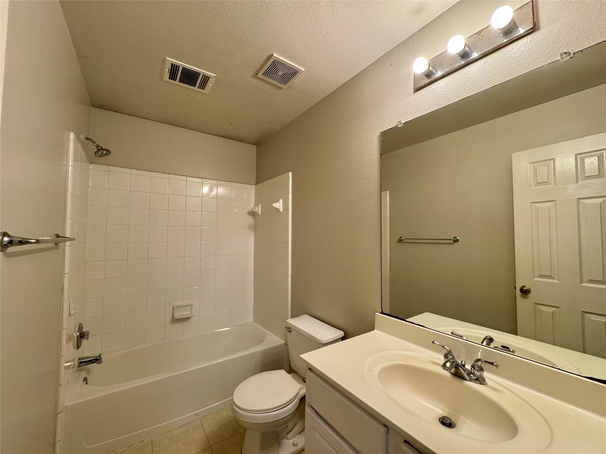 701 Ranier Ln, Round Rock, TX 78665