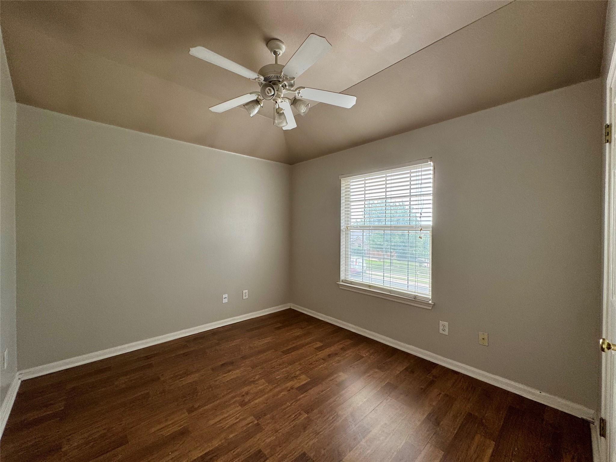 701 Ranier Ln, Round Rock, TX 78665