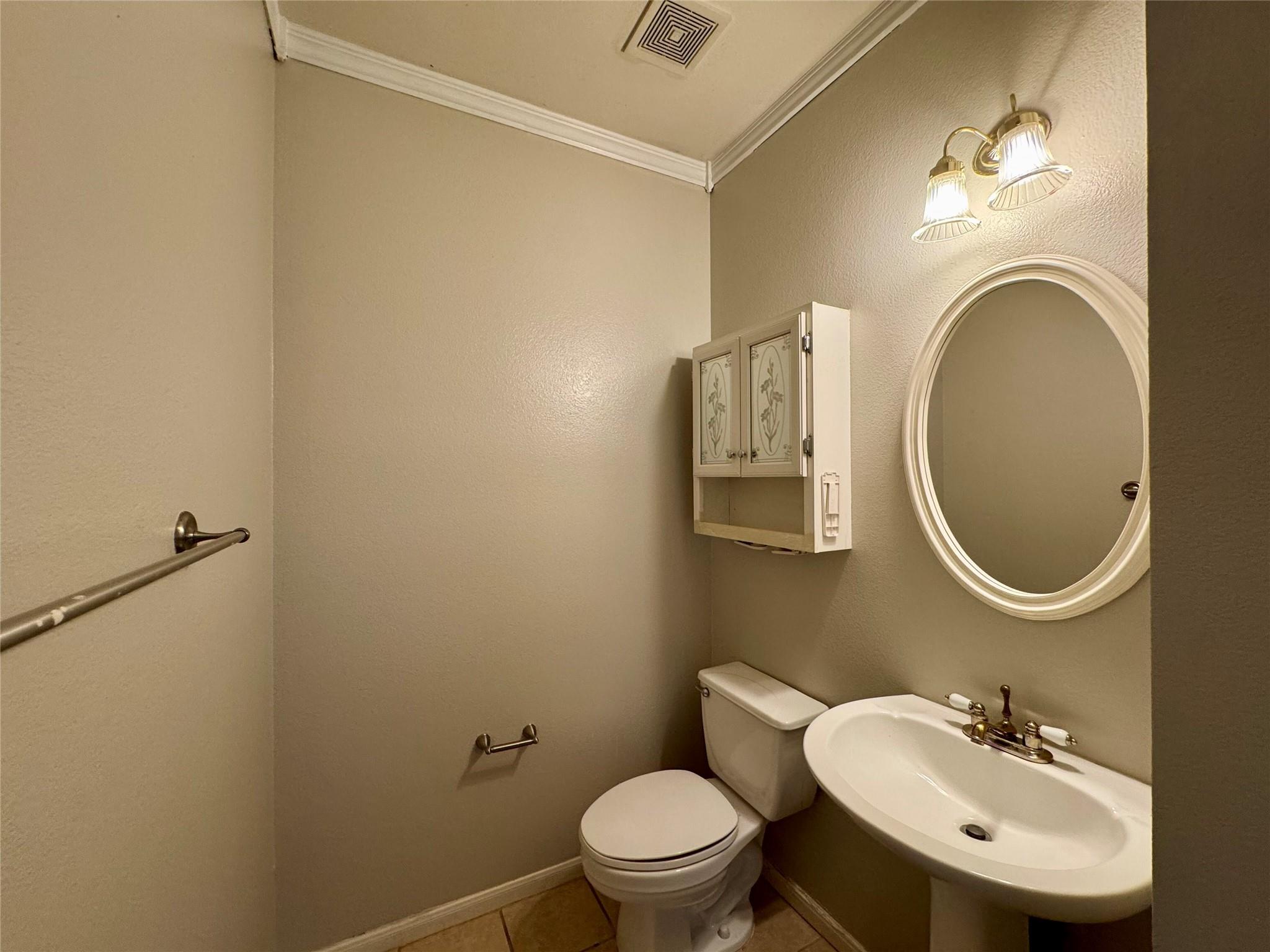 701 Ranier Ln, Round Rock, TX 78665