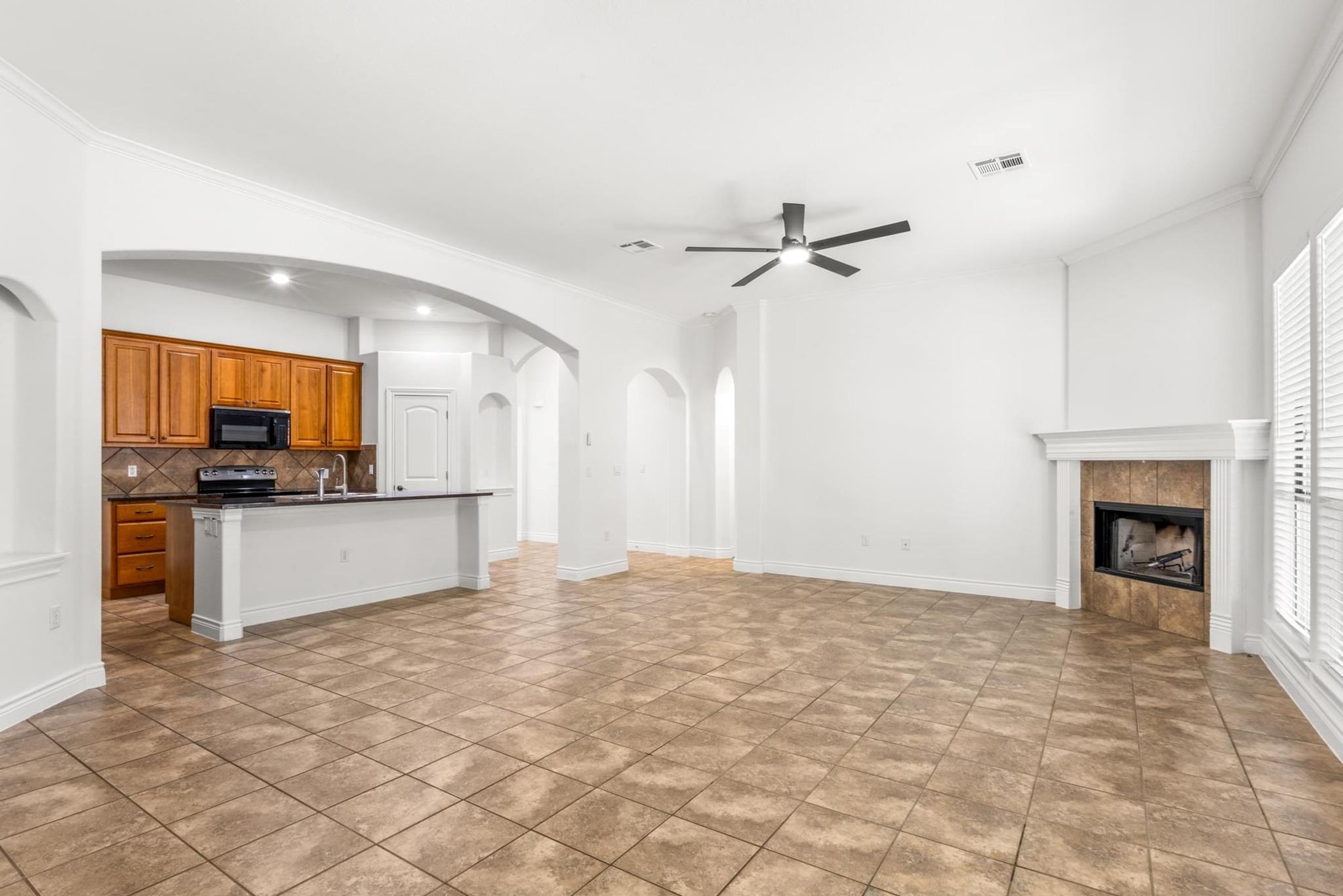 12008 Sleepy Hollow Rd, Manchaca, TX 78652