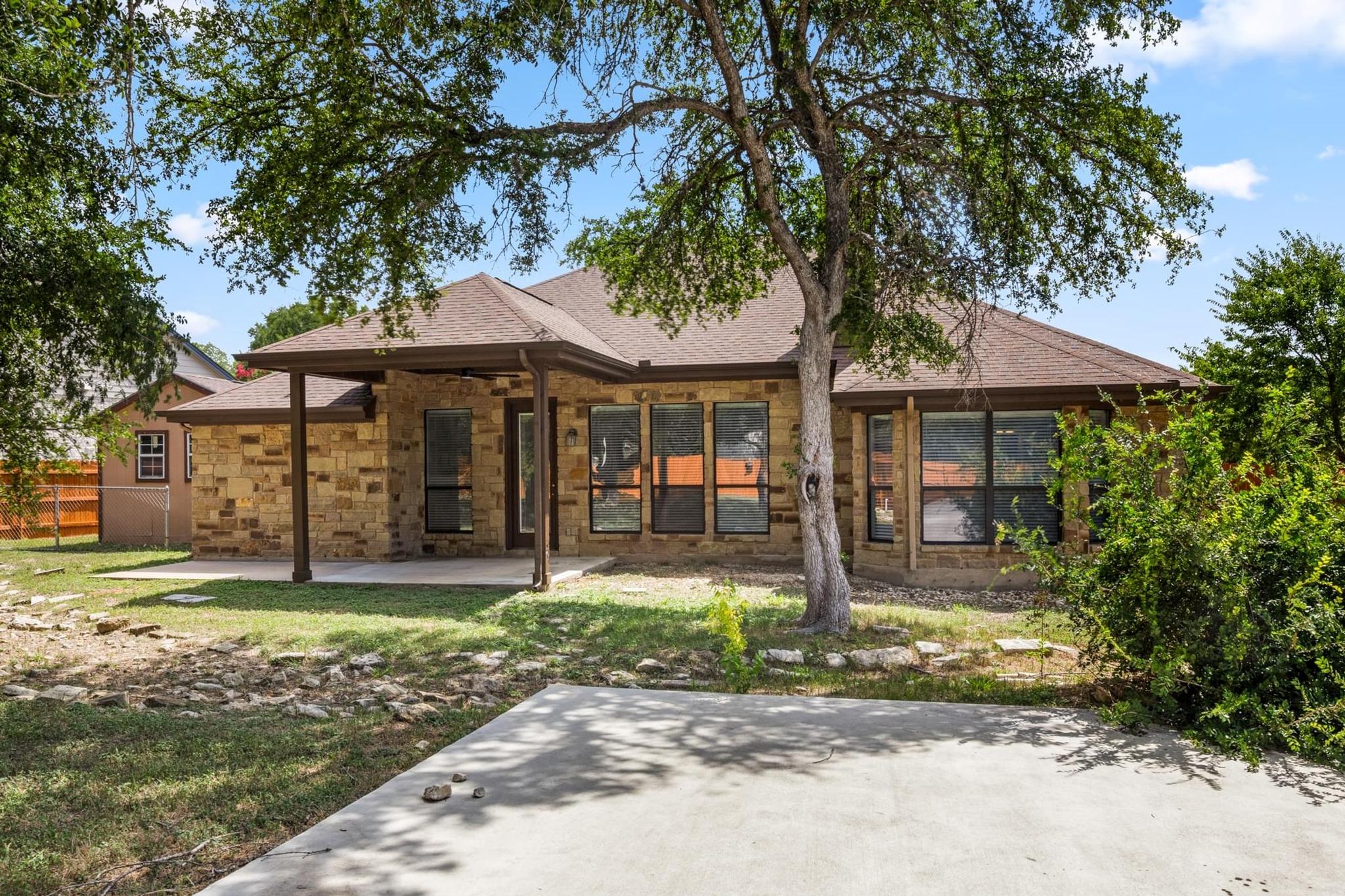 12008 Sleepy Hollow Rd, Manchaca, TX 78652