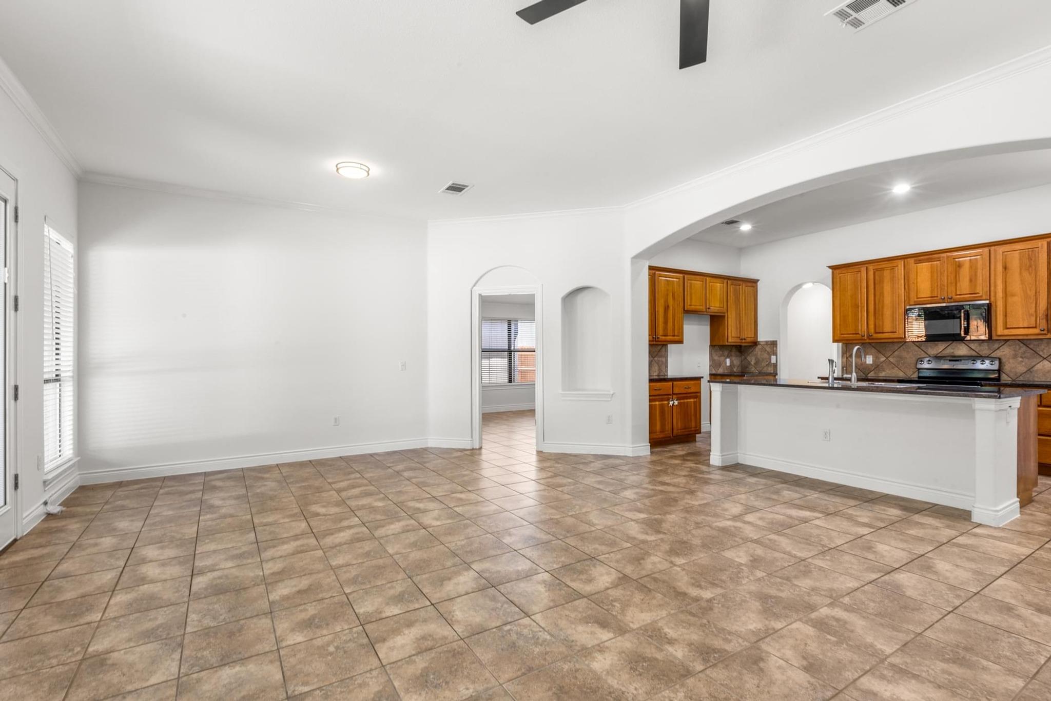 12008 Sleepy Hollow Rd, Manchaca, TX 78652