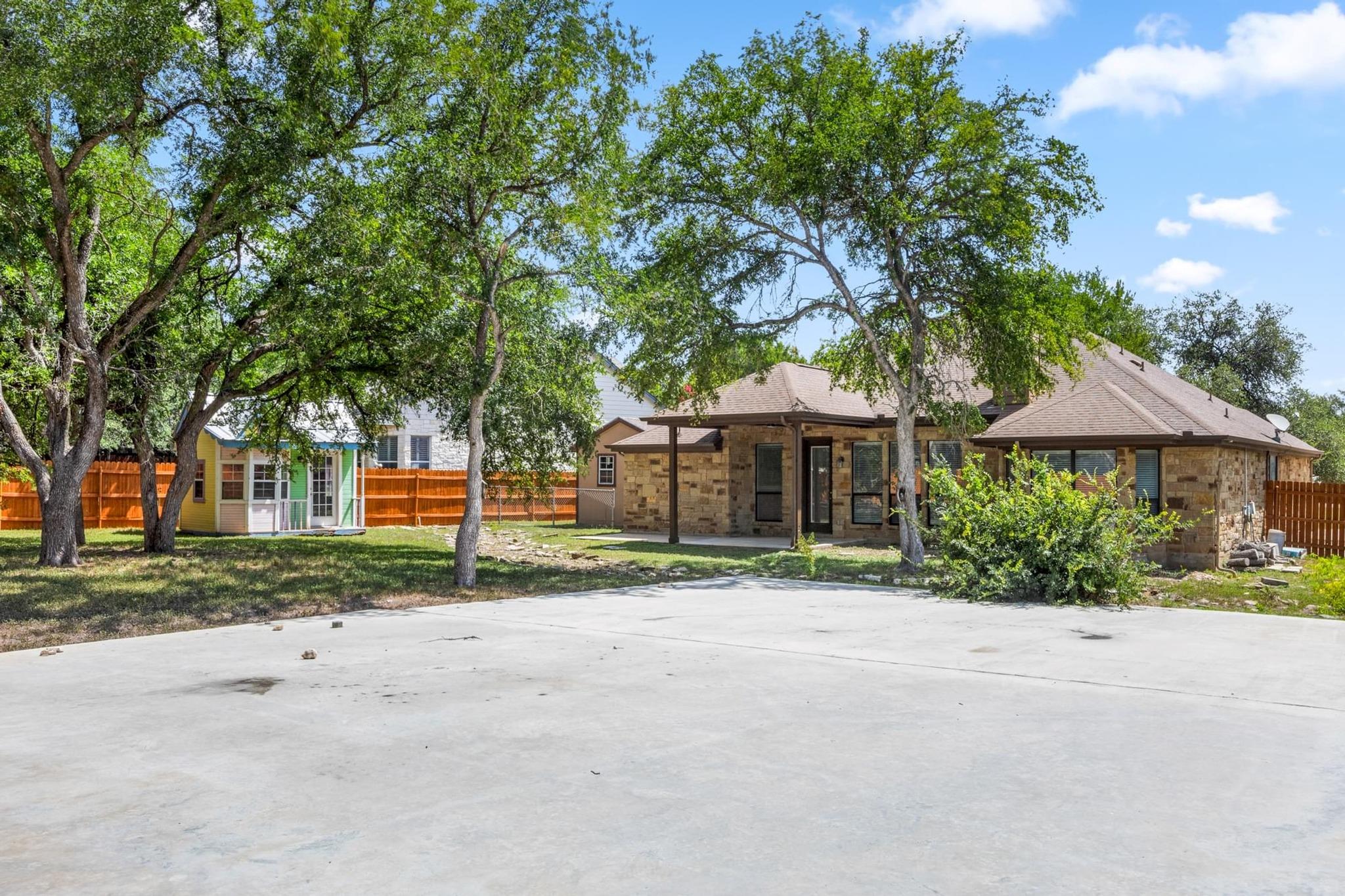12008 Sleepy Hollow Rd, Manchaca, TX 78652