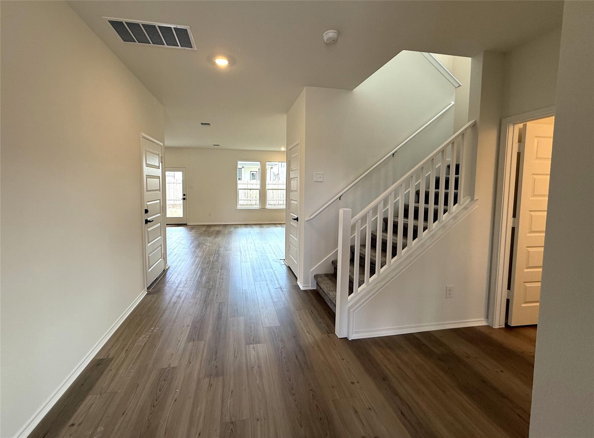 1644 River Plateau Dr, Leander, TX 78641