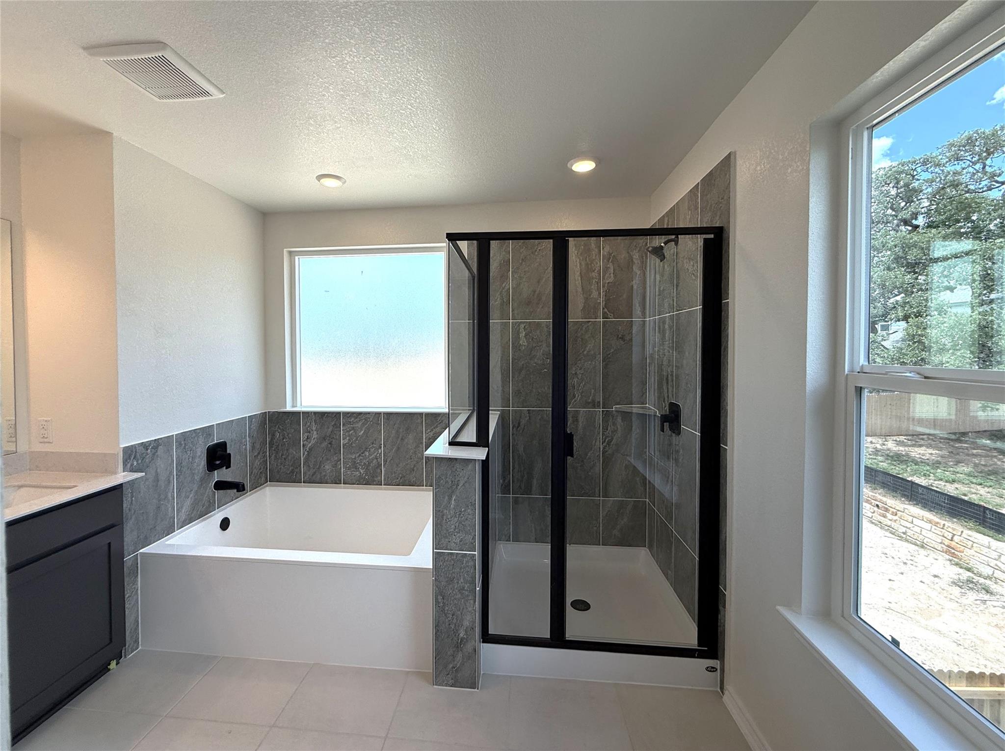 1644 River Plateau Dr, Leander, TX 78641