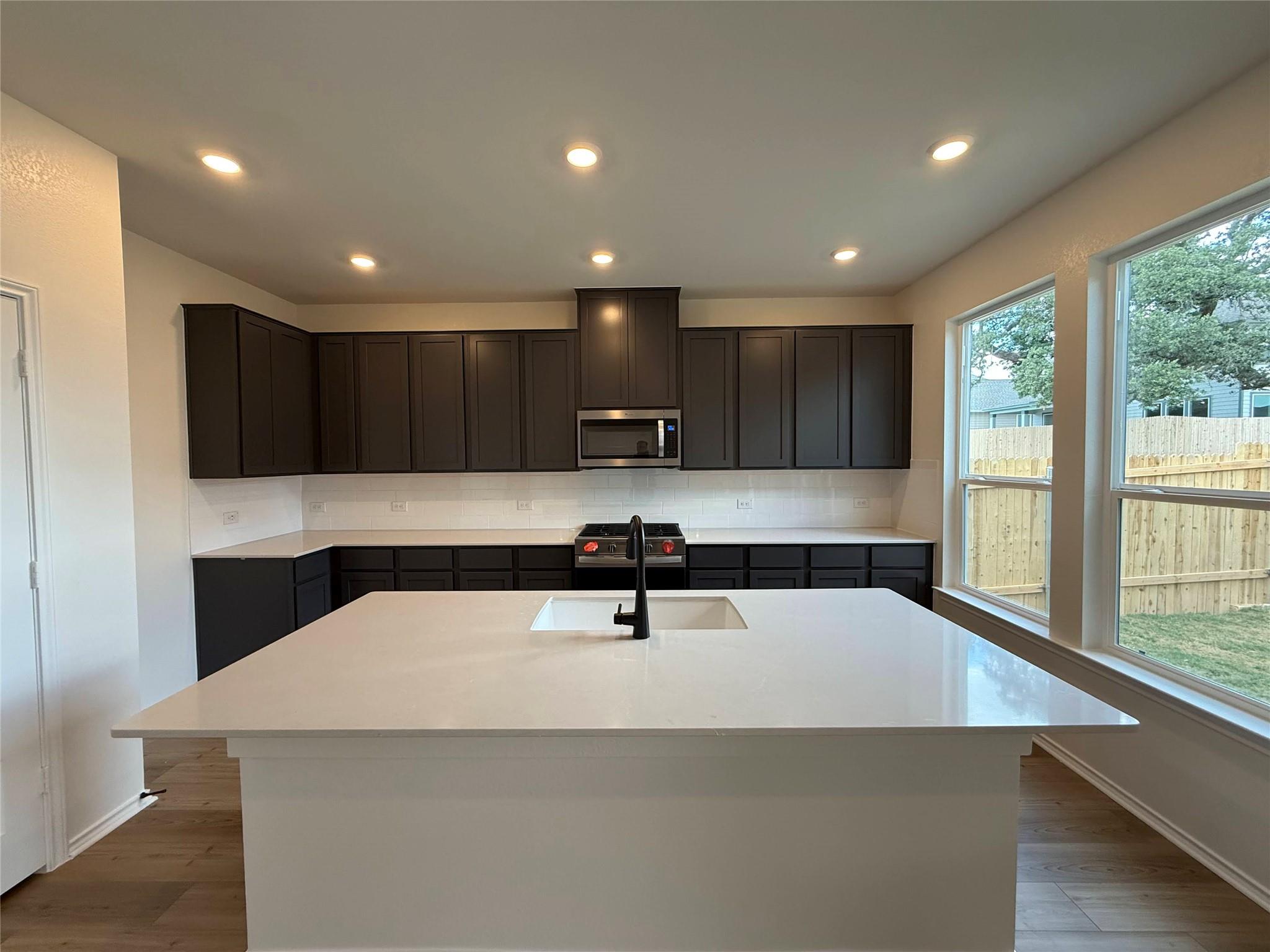 1644 River Plateau Dr, Leander, TX 78641