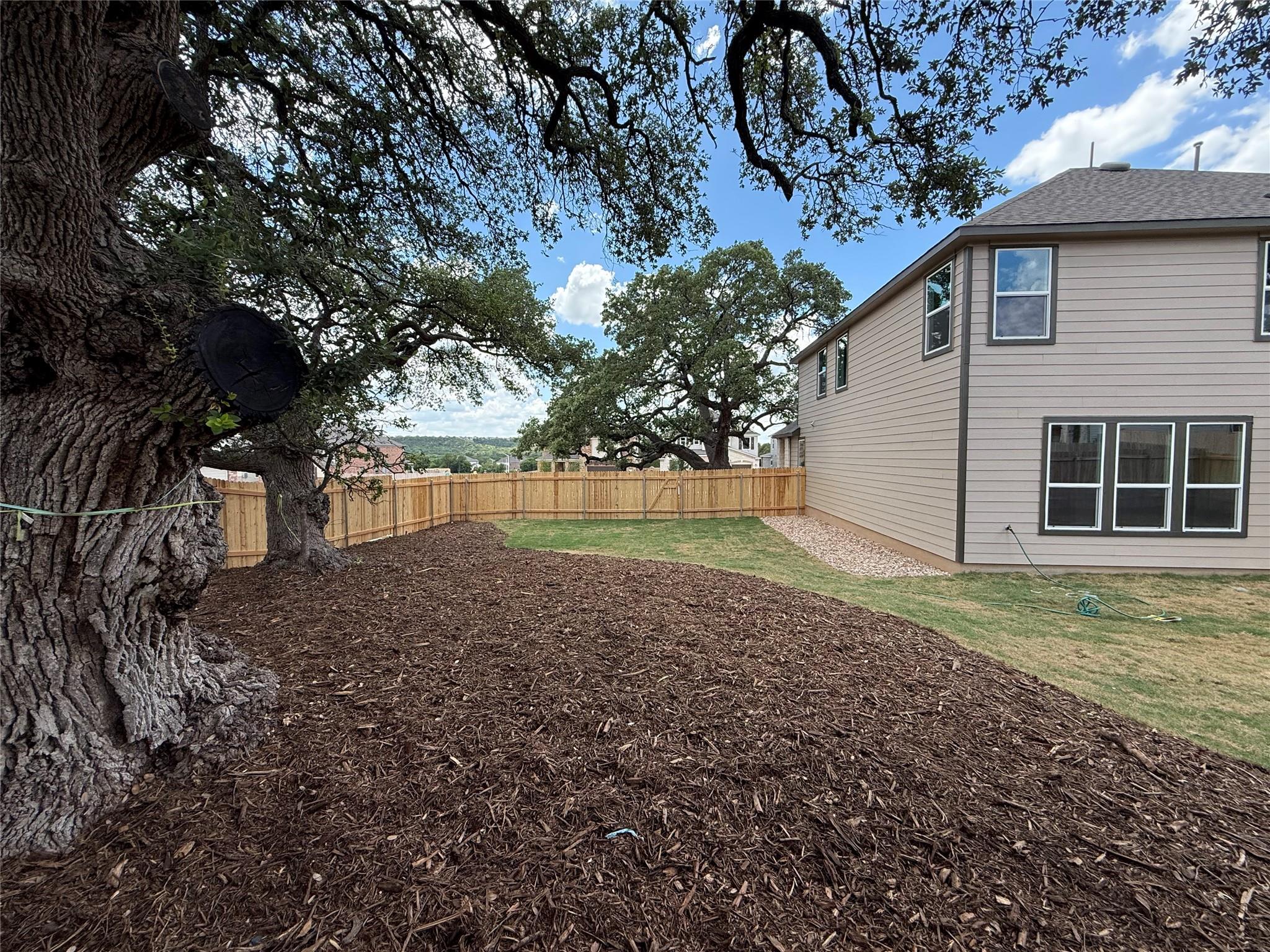 1644 River Plateau Dr, Leander, TX 78641