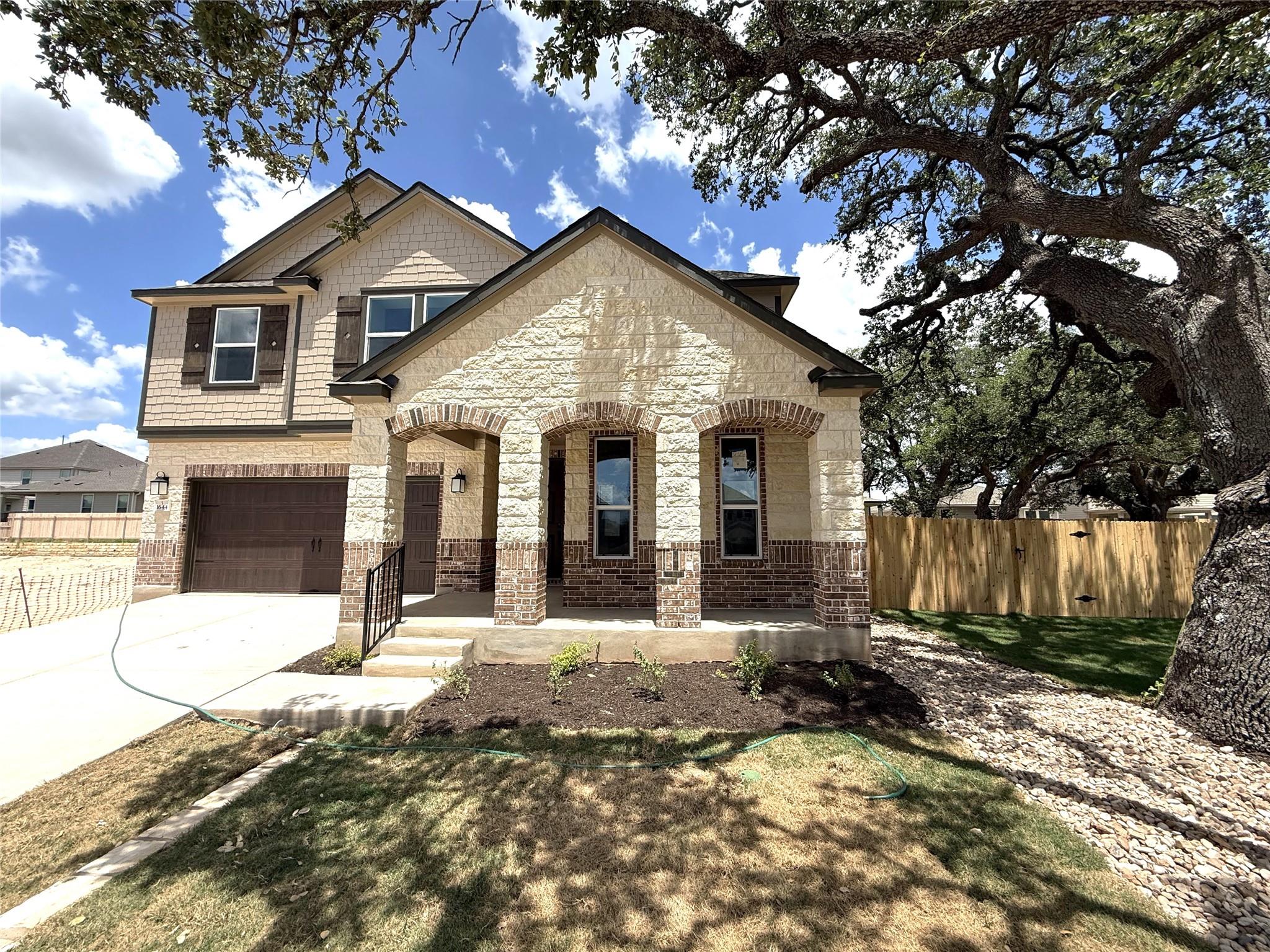 1644 River Plateau Dr, Leander, TX 78641