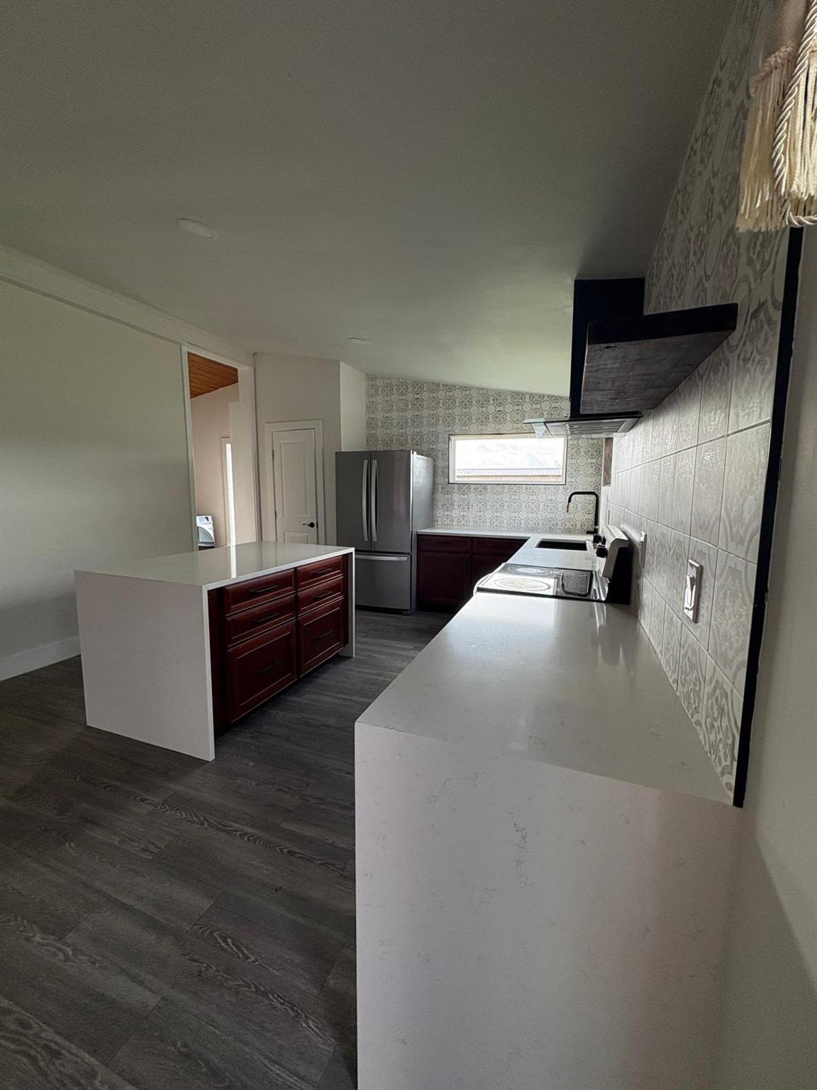 1185 Fm 812 # B, Cedar Creek, TX 78612