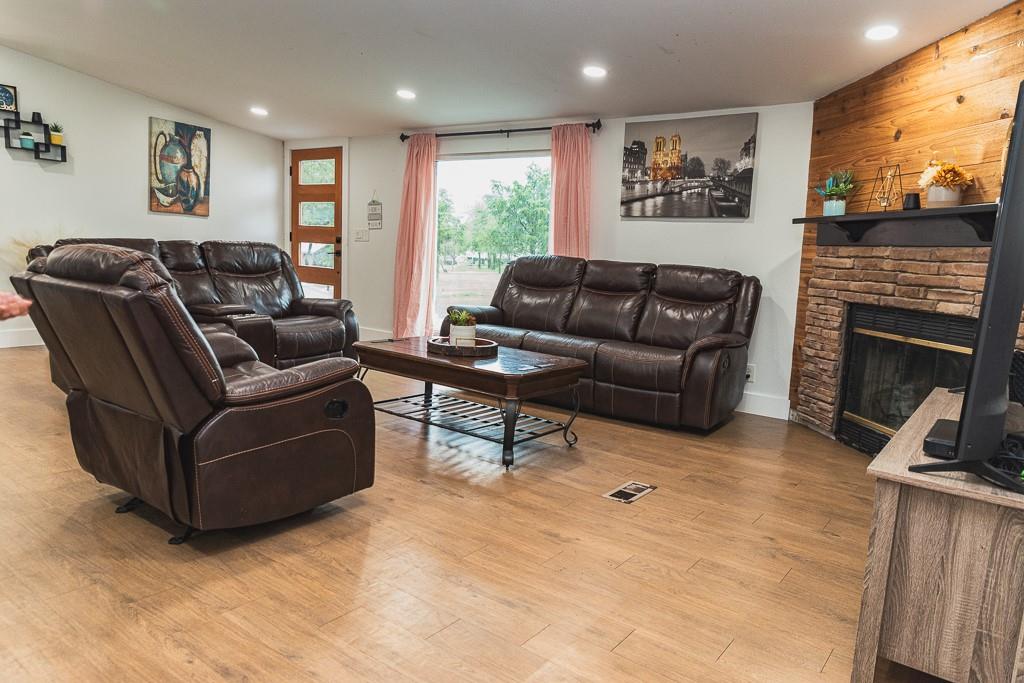 1185 Fm 812 # B, Cedar Creek, TX 78612