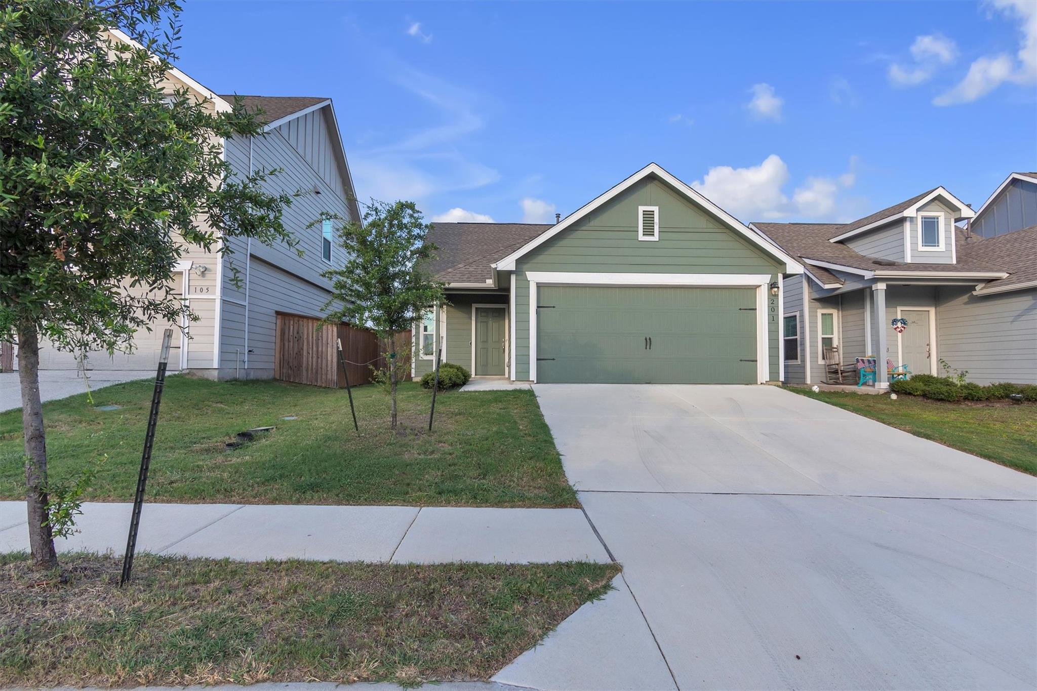201 Majestic Cedar Dr, Georgetown, TX 78628