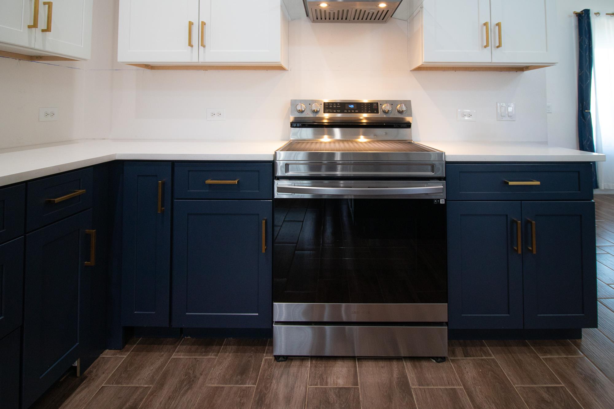 185 N Blushing Dr, Cedar Creek, TX 78612