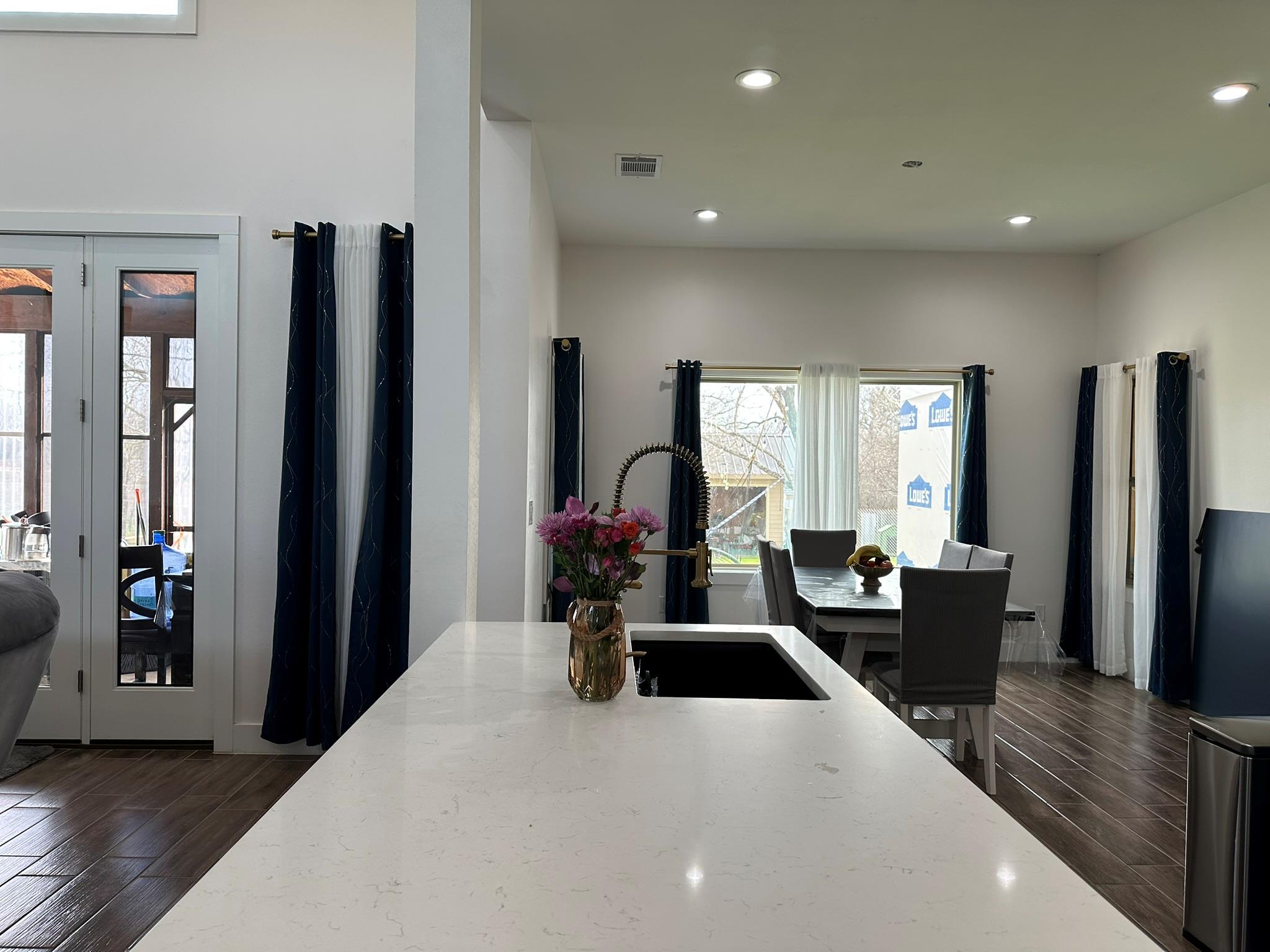 185 N Blushing Dr, Cedar Creek, TX 78612