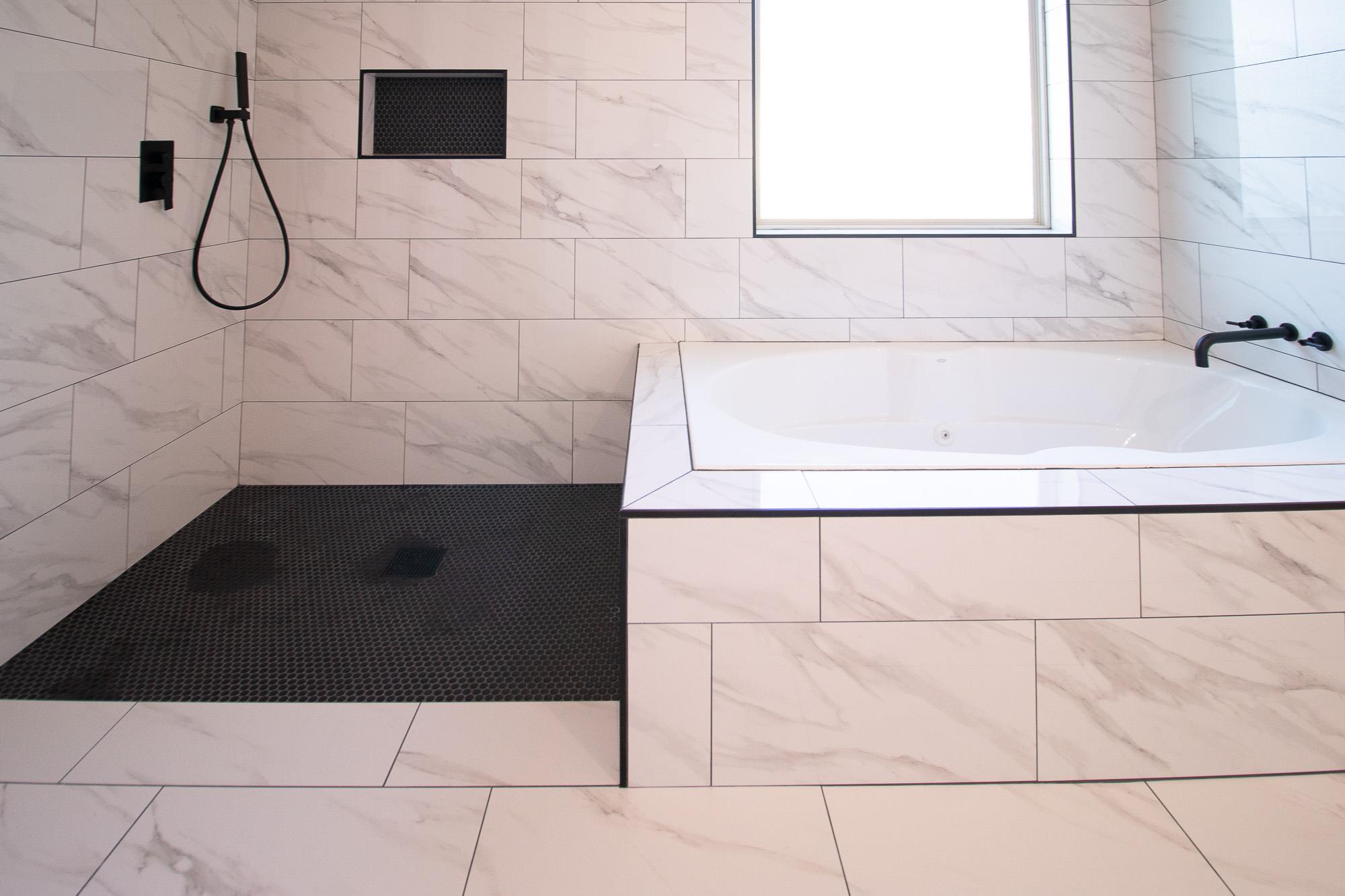 185 N Blushing Dr, Cedar Creek, TX 78612