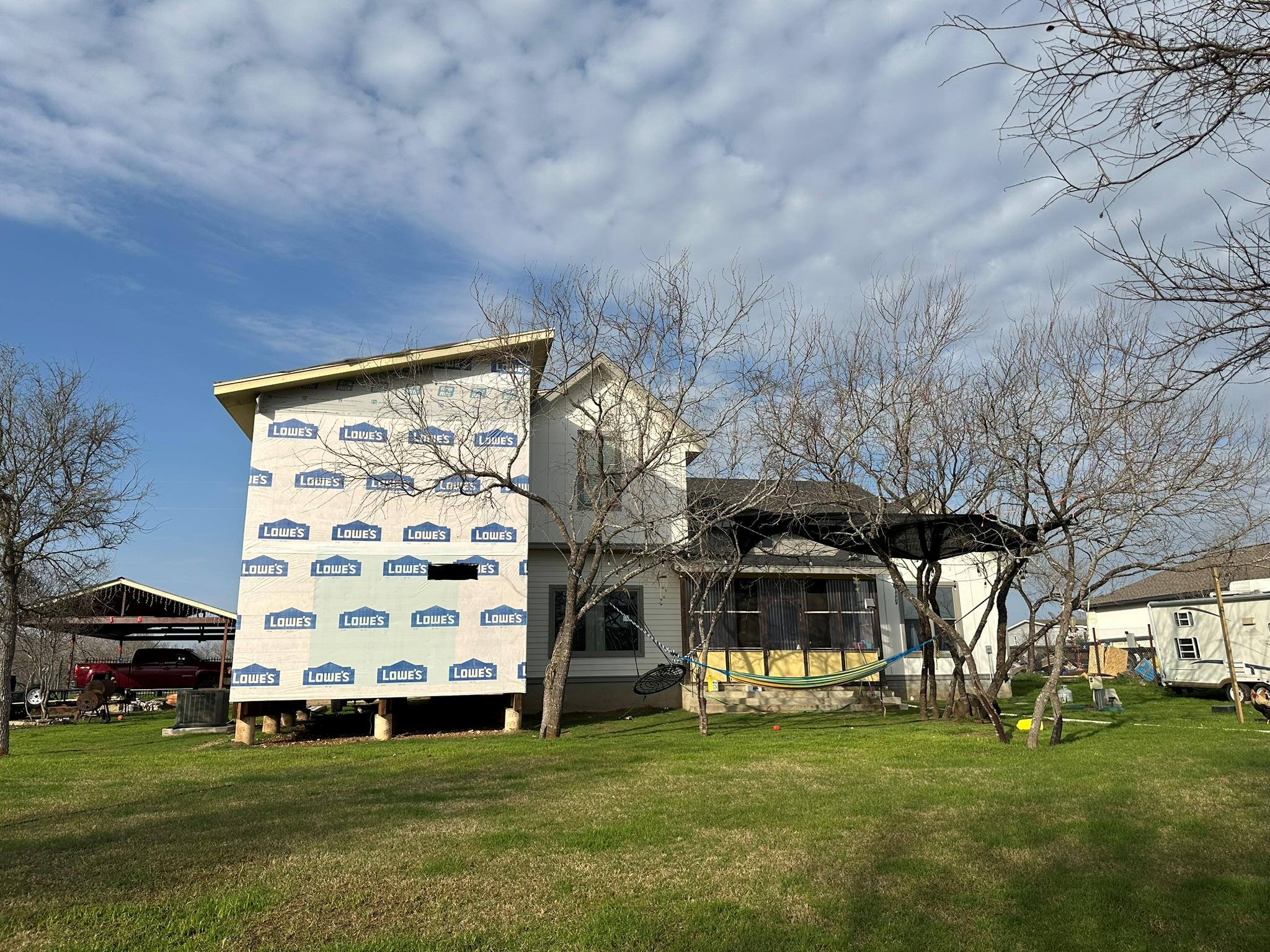 185 N Blushing Dr, Cedar Creek, TX 78612