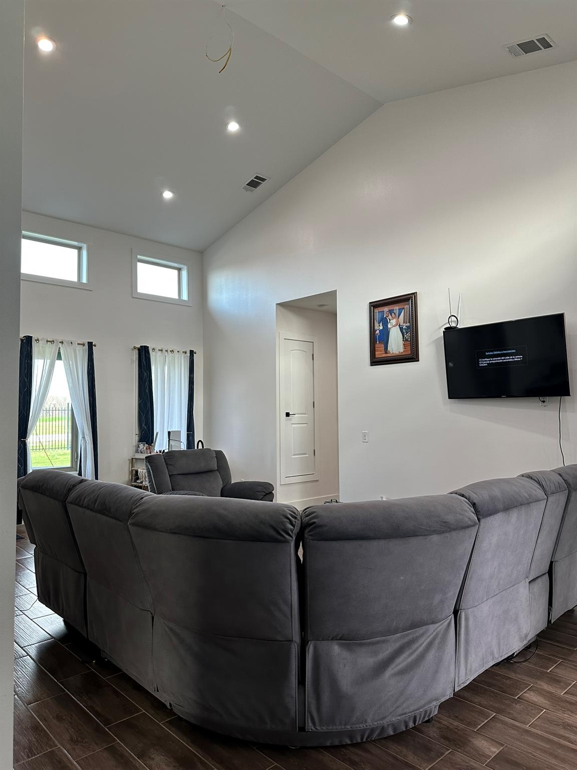 185 N Blushing Dr, Cedar Creek, TX 78612