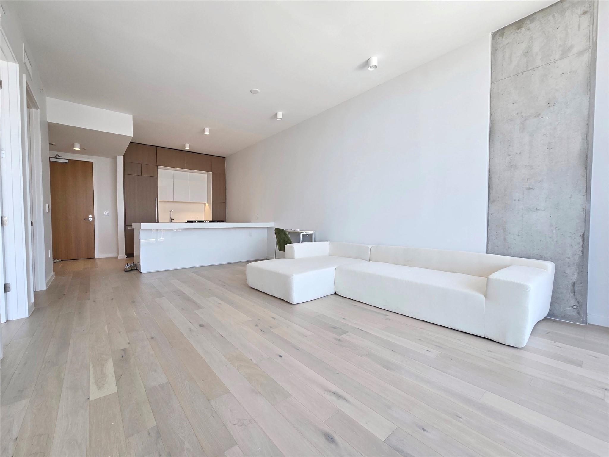 313 W 17th St # 1802, Austin, TX 78701