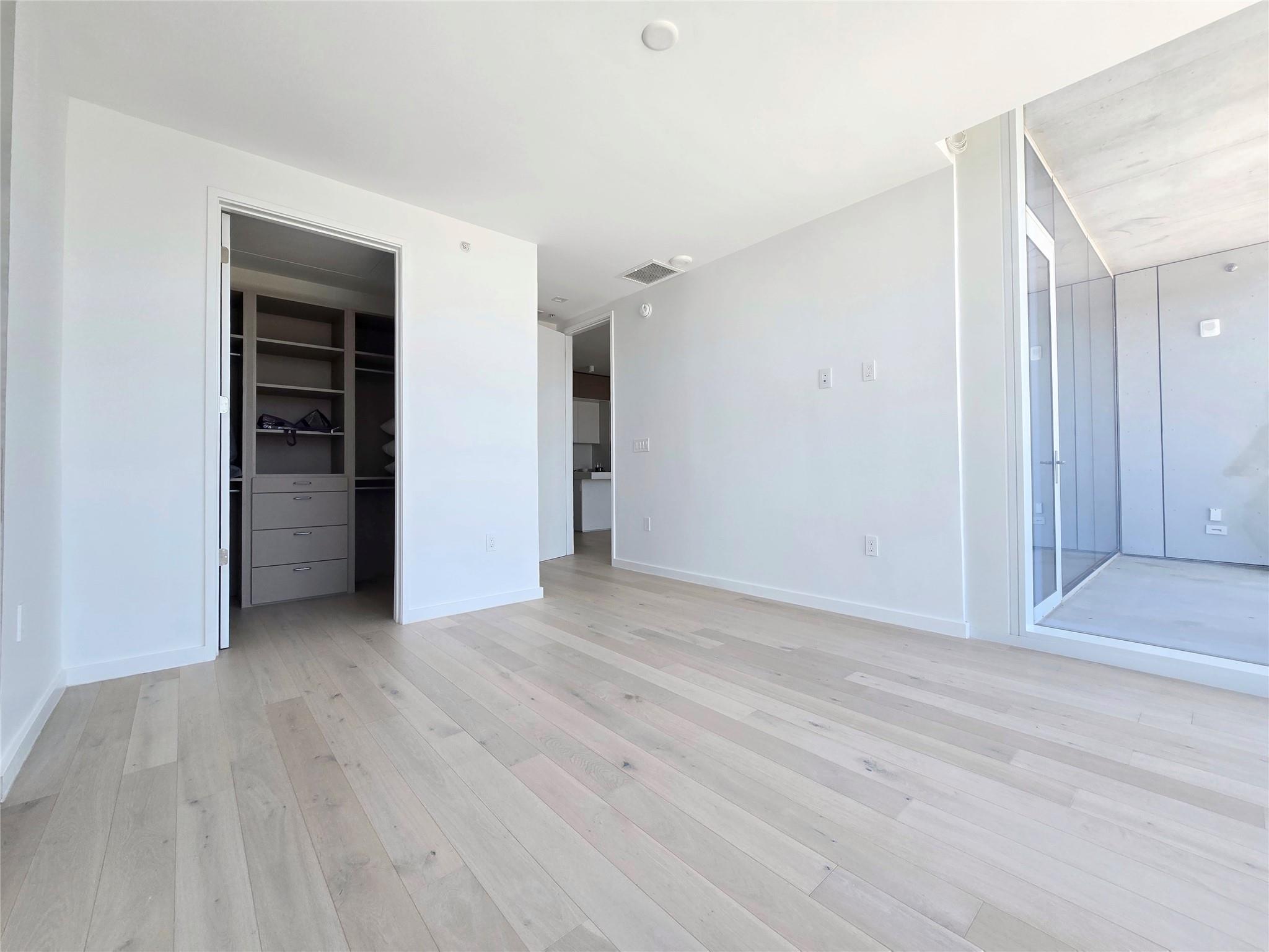 313 W 17th St # 1802, Austin, TX 78701