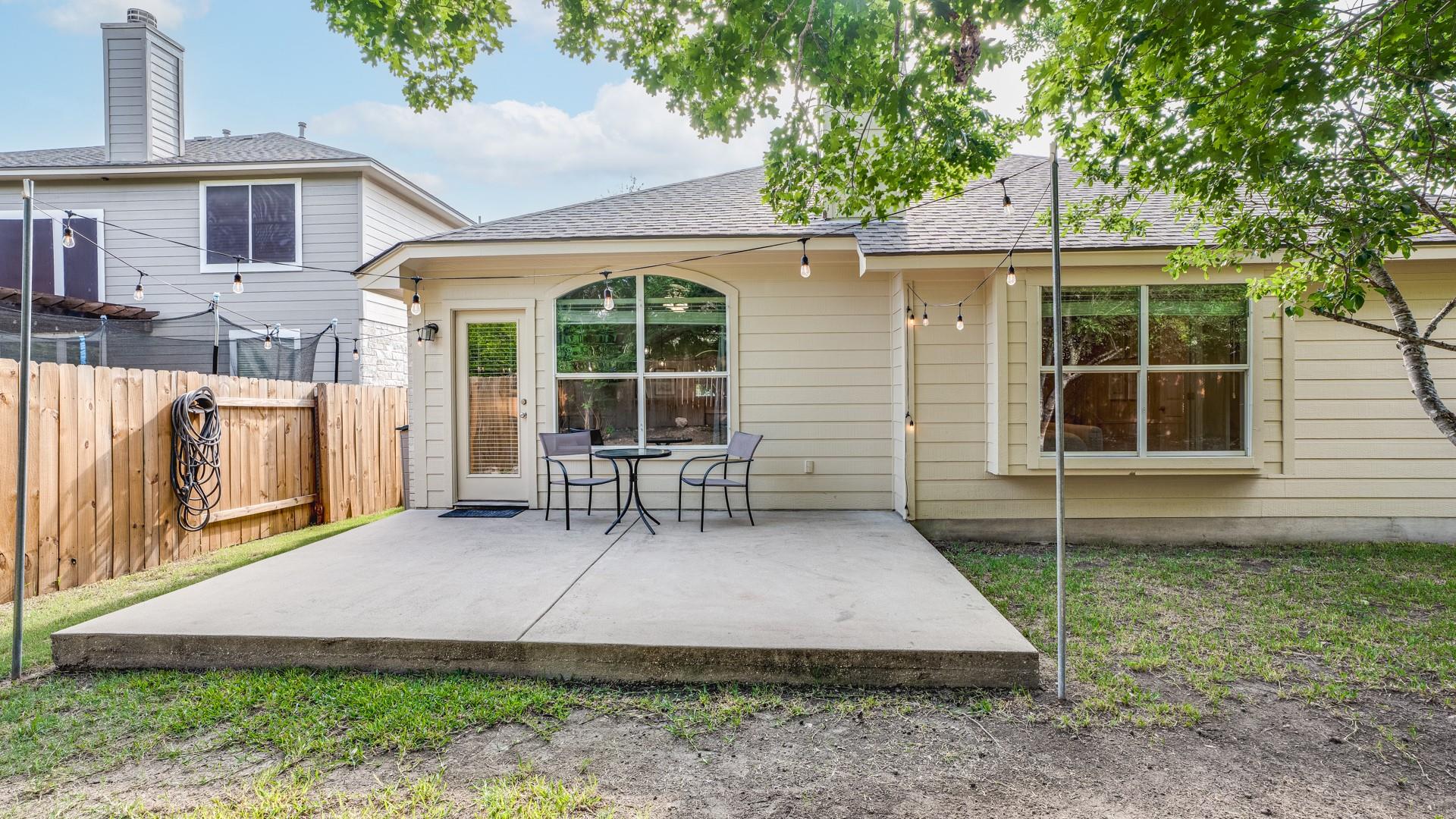 725 Crane Canyon Pl, Round Rock, TX 78665