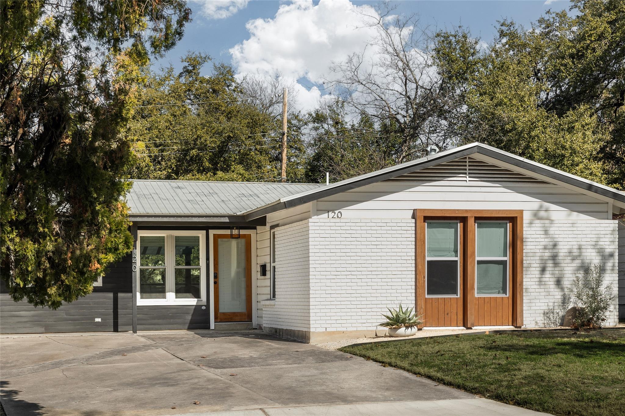 120 Coleman St, Austin, TX 78704