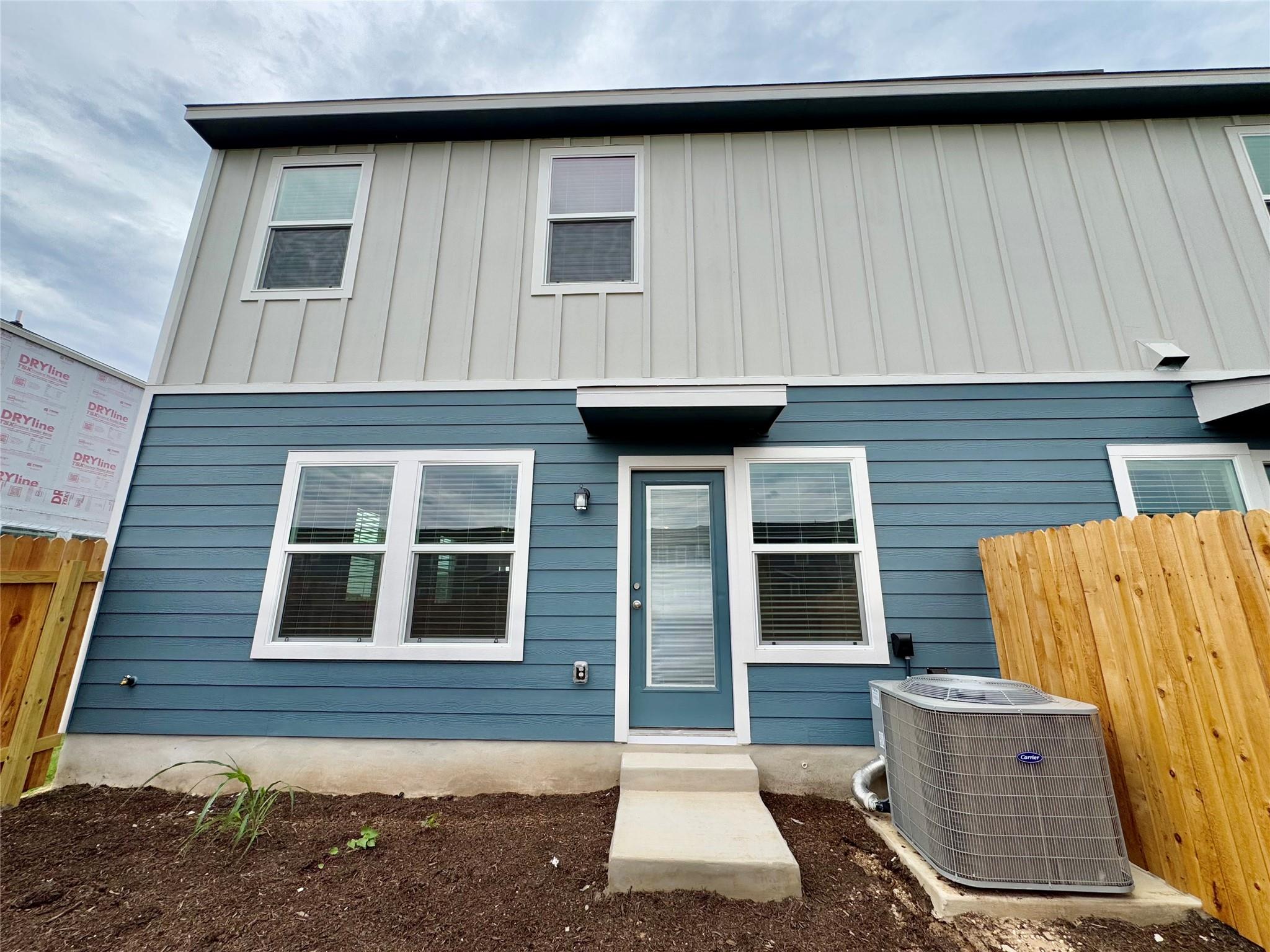 135 Cinnabar Ln # 4, Kyle, TX 78640