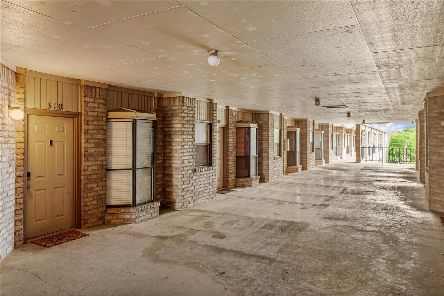 3316 Guadalupe St # 310, Austin, TX 78705