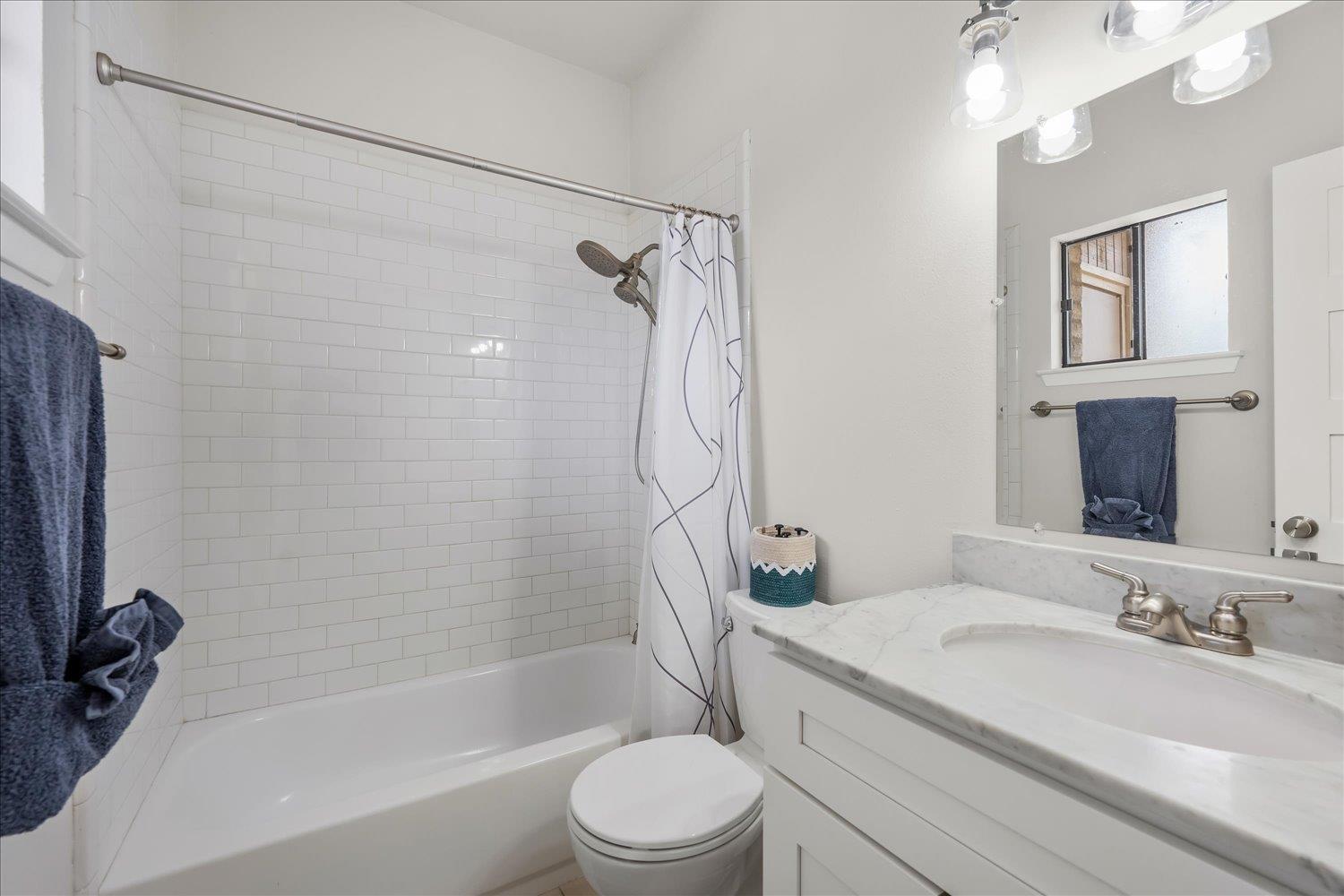 3316 Guadalupe St # 310, Austin, TX 78705